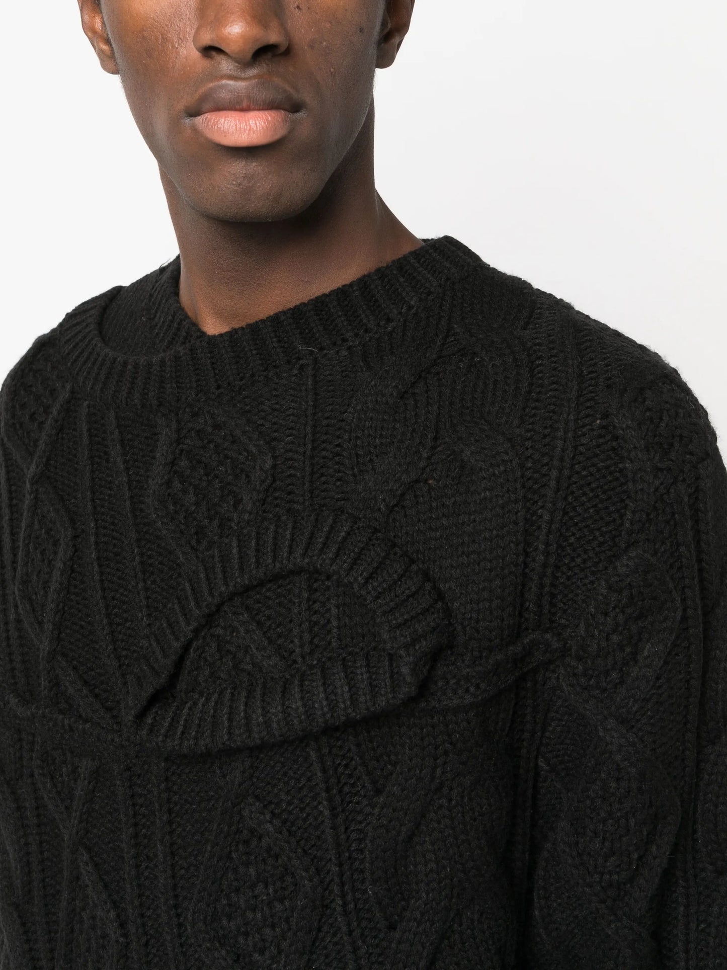 Double-collar cable-knit jumper