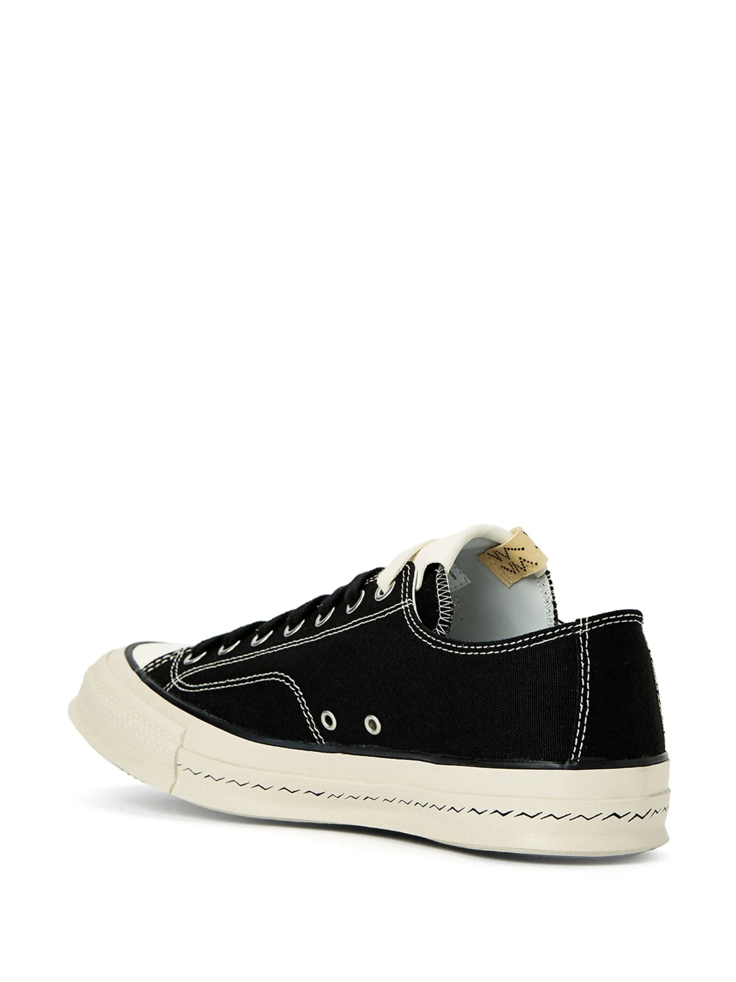 logo-patch leather low-top sneakers