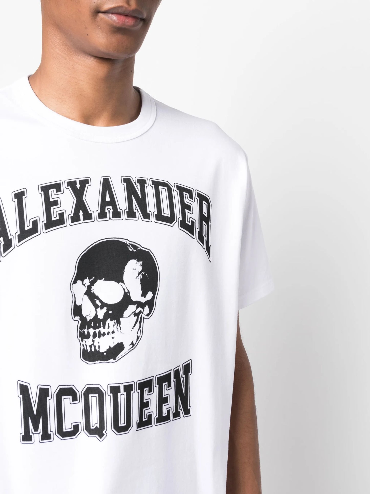 skull logo-print T-shirt