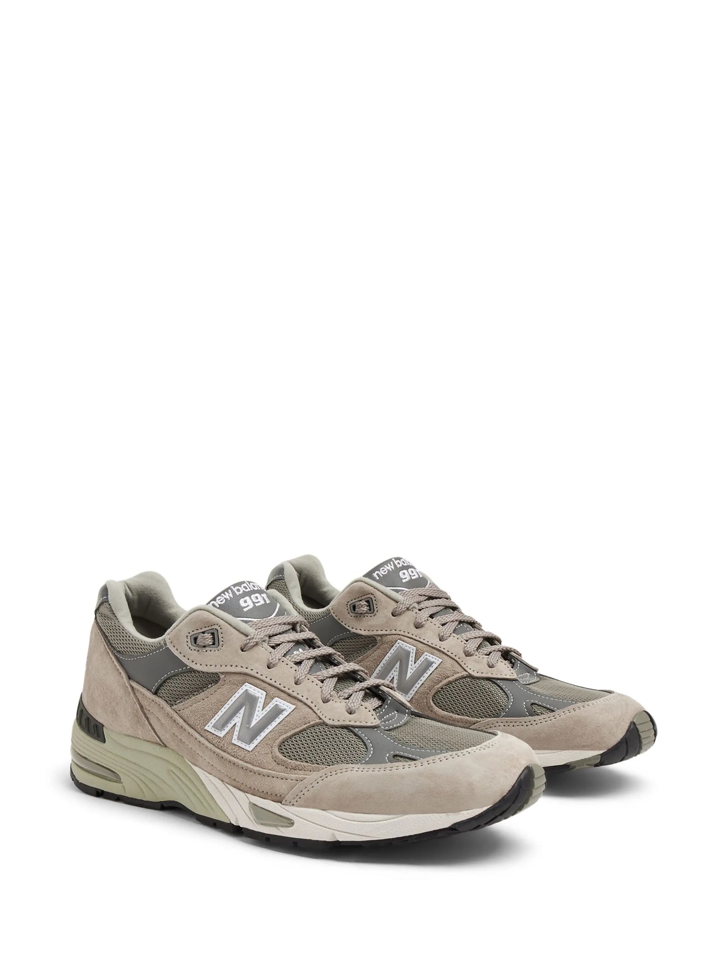 991v1 logo-patch sneakers
