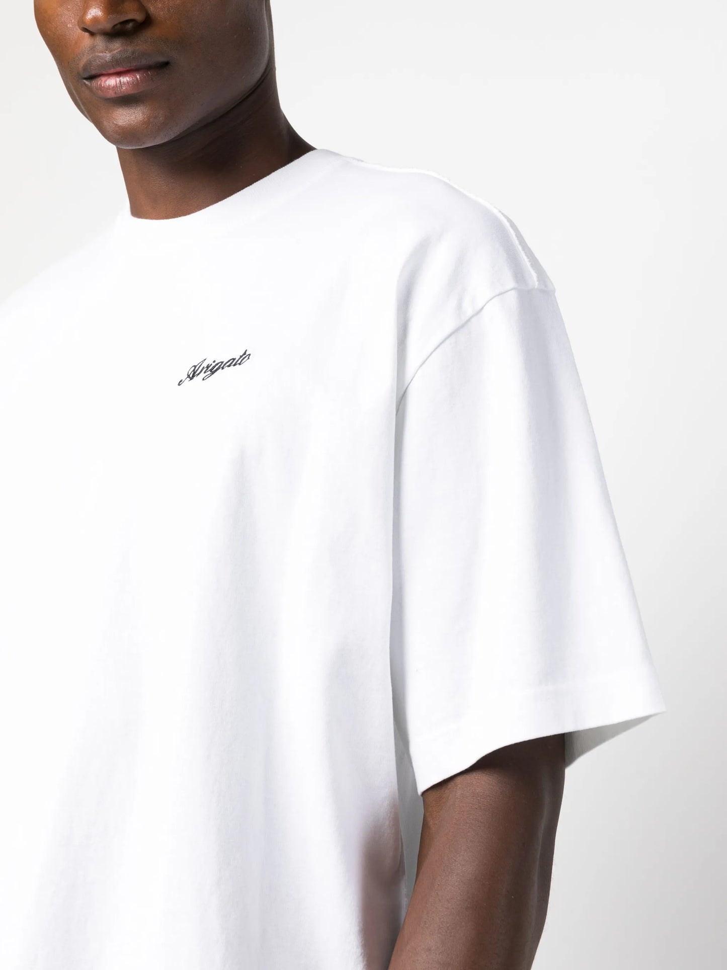logo-embroidered T-shirt