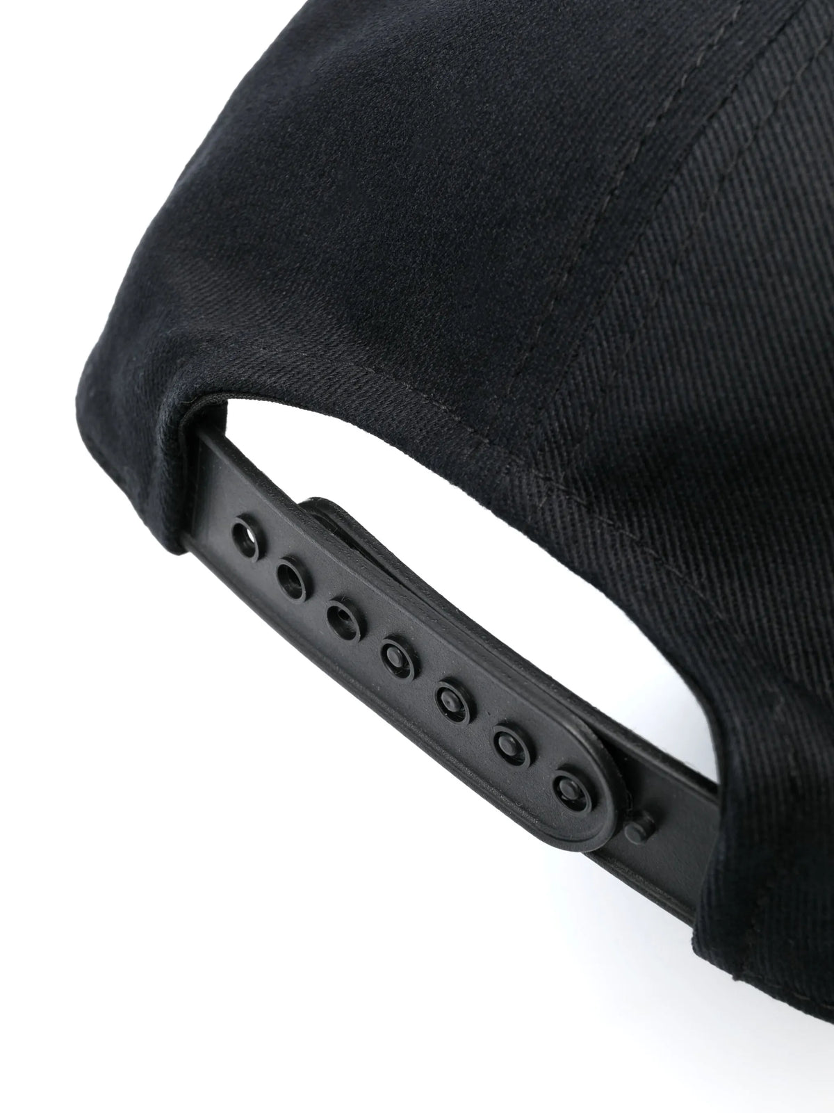 logo-embroidered cotton cap
