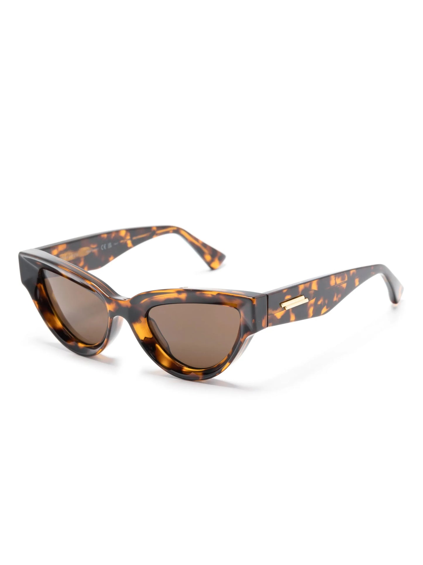Edgy cat-eye sunglasses