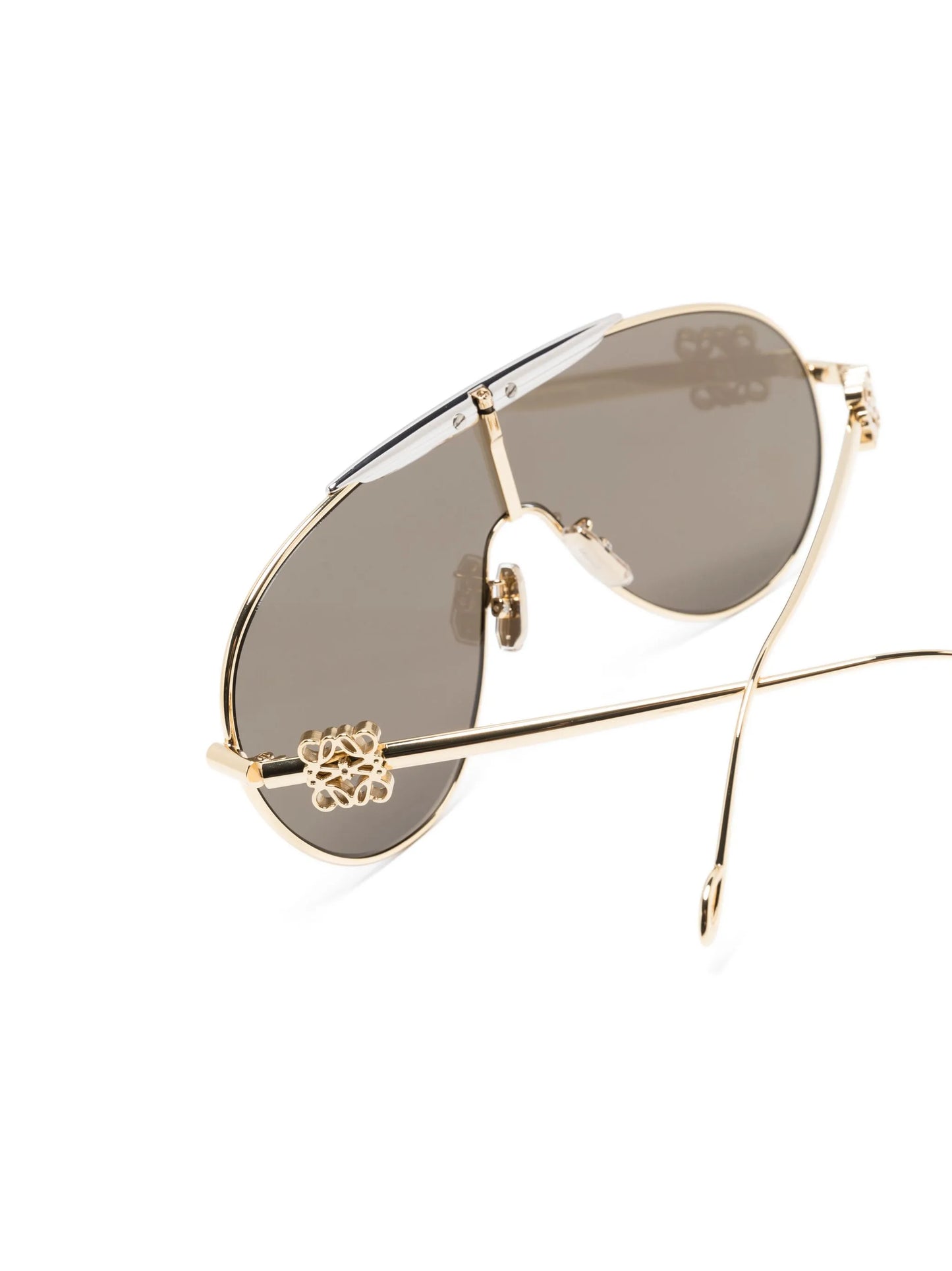 pilot-frame tinted-lense sunglasses