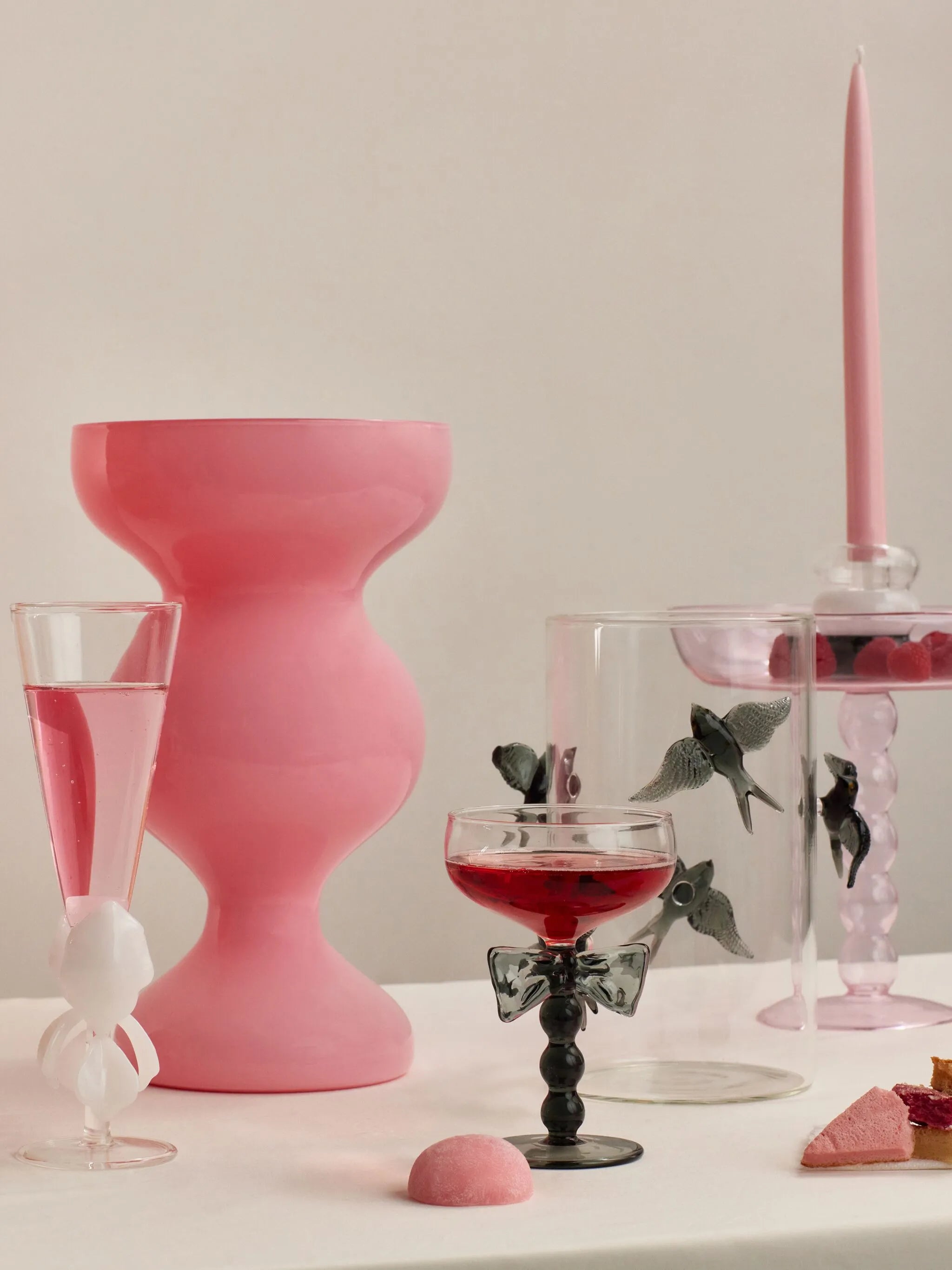 Bow Coupes (set of two)