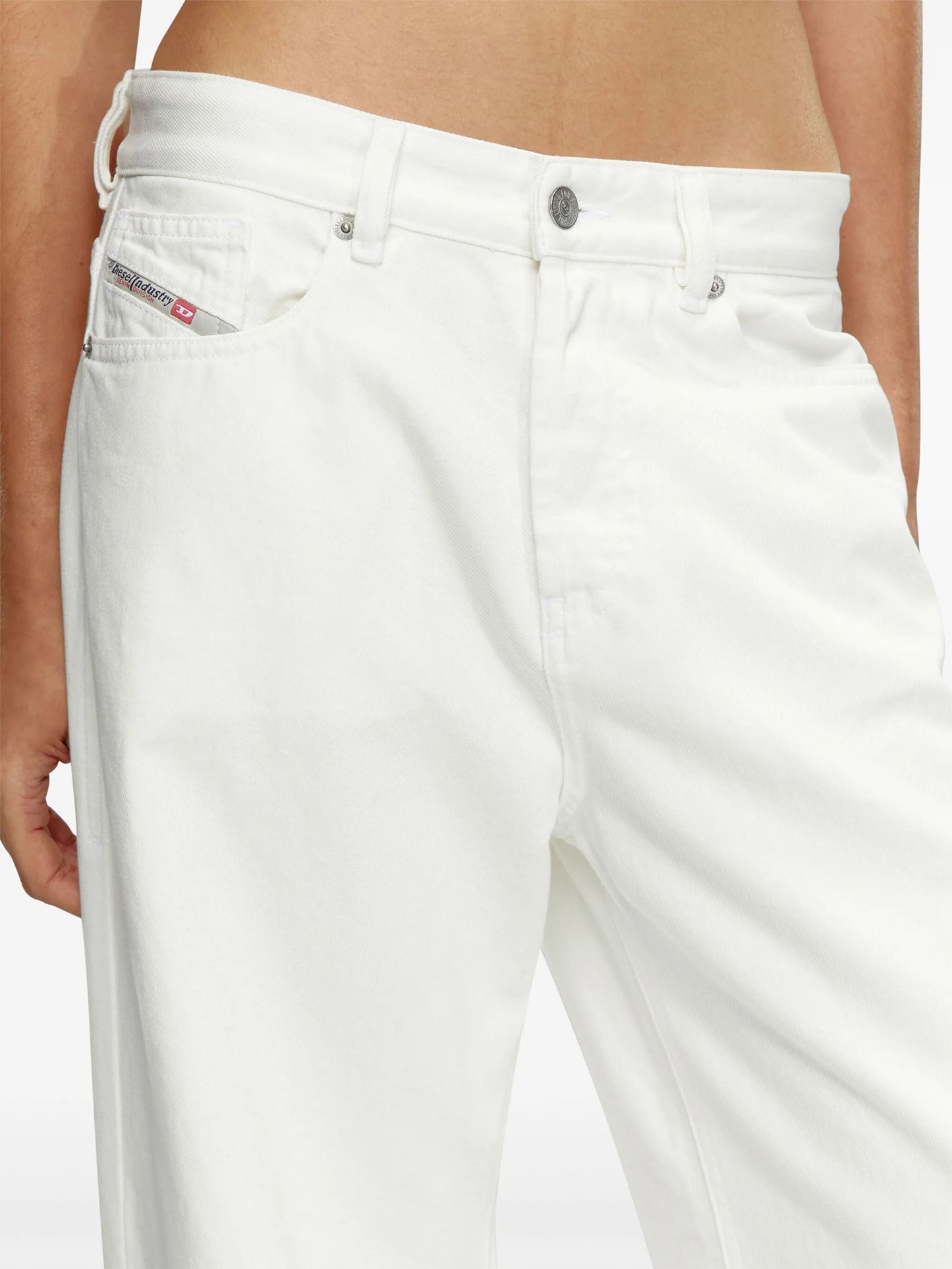 low-rise wide-leg jeans