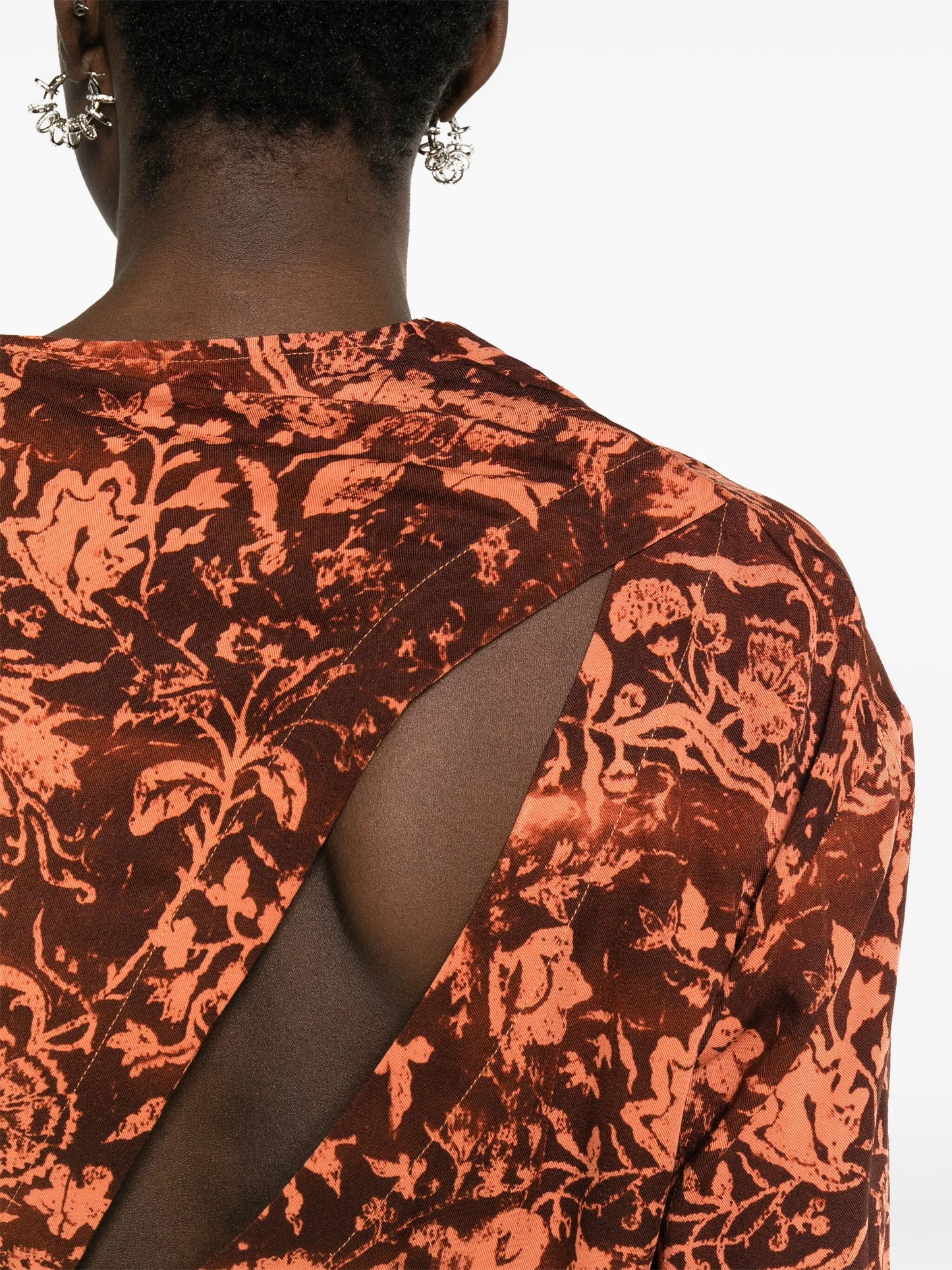 floral-print open-back blouse