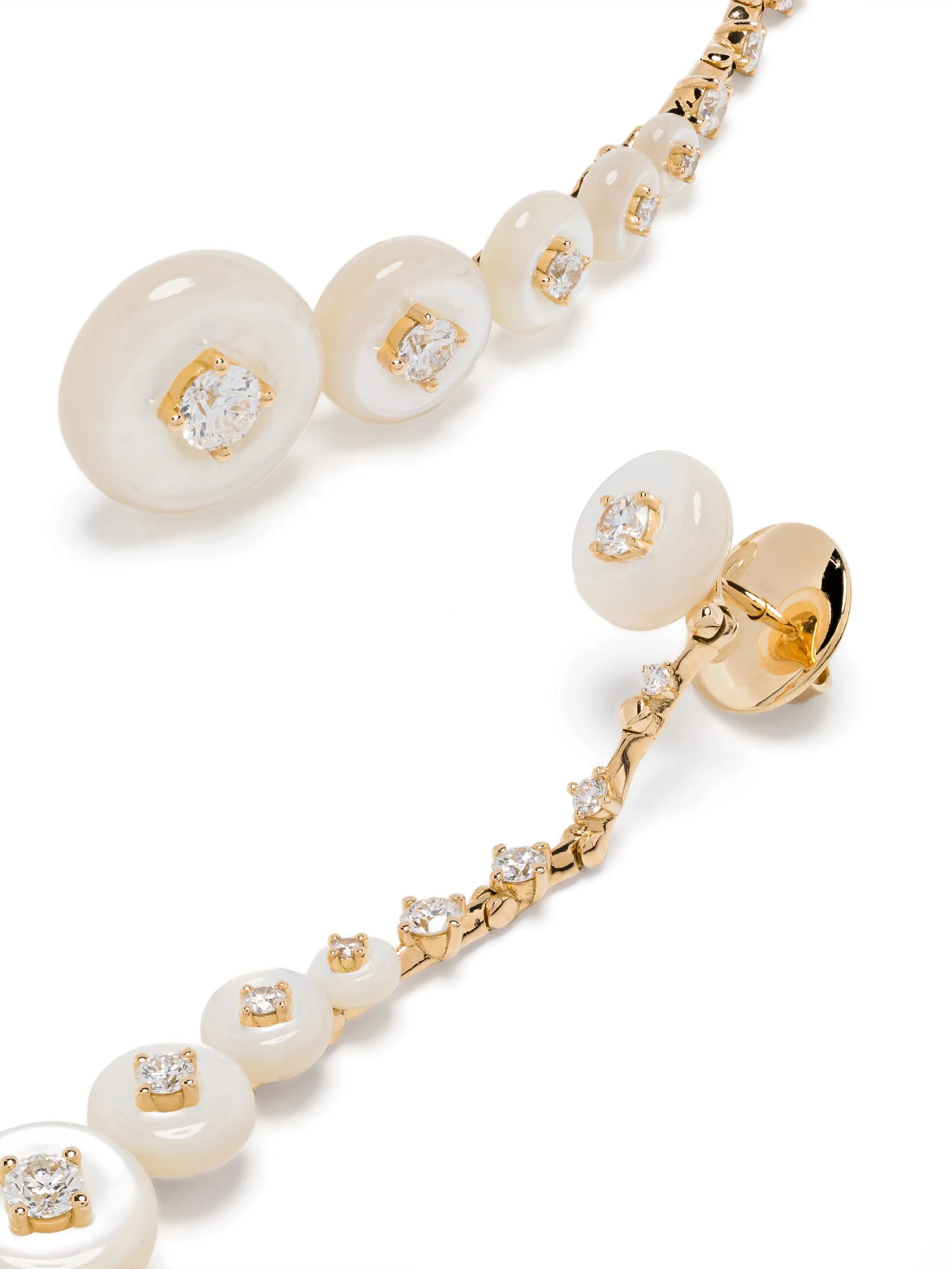 18kt Yellow Gold Surrounding diamond earrings