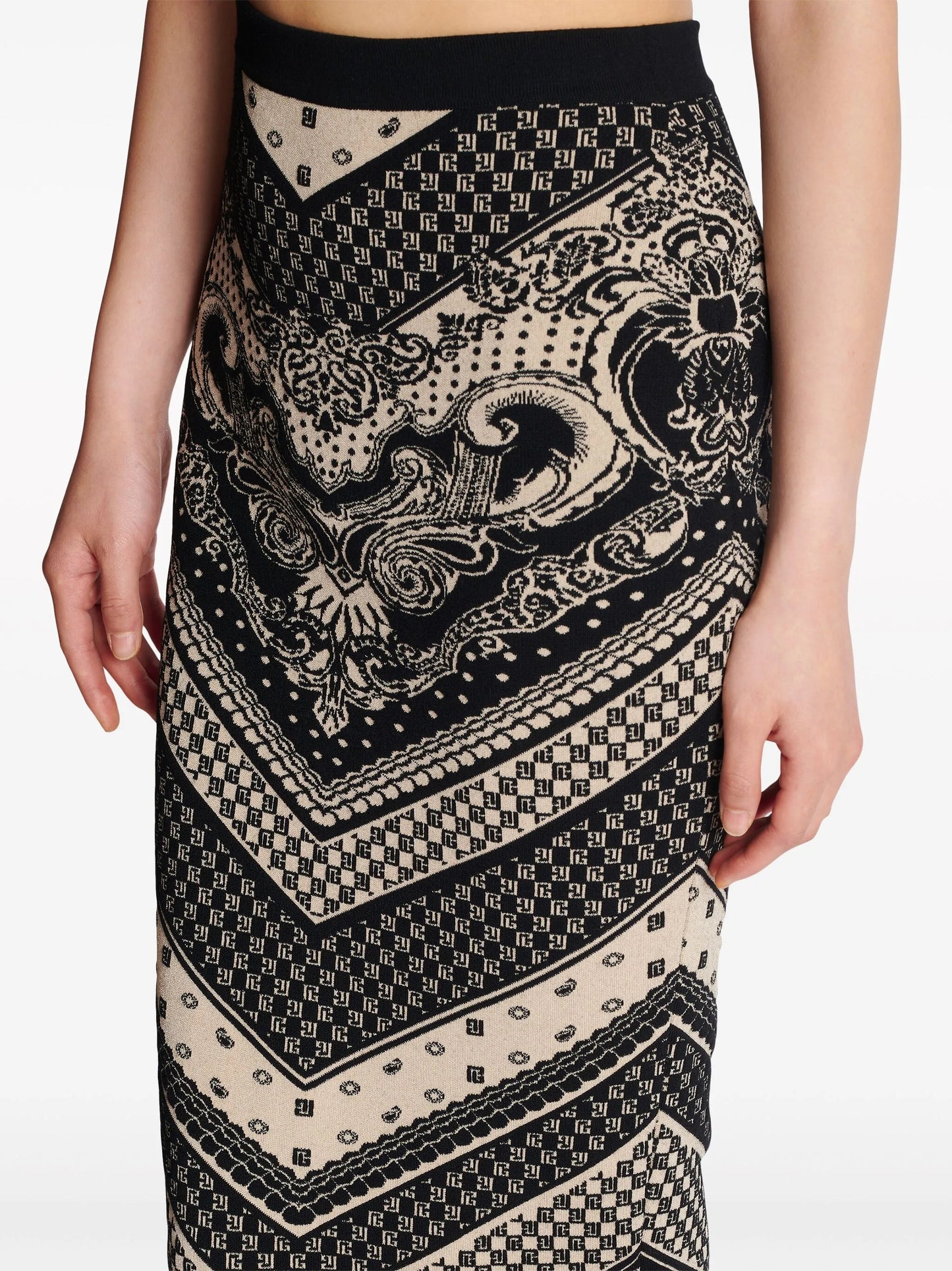 monogram-pattern knitted pencil skirt