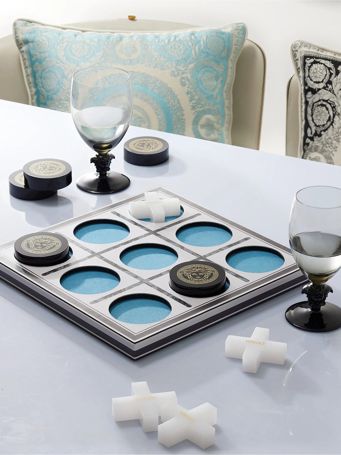 Medusa tic-tac-toe game set