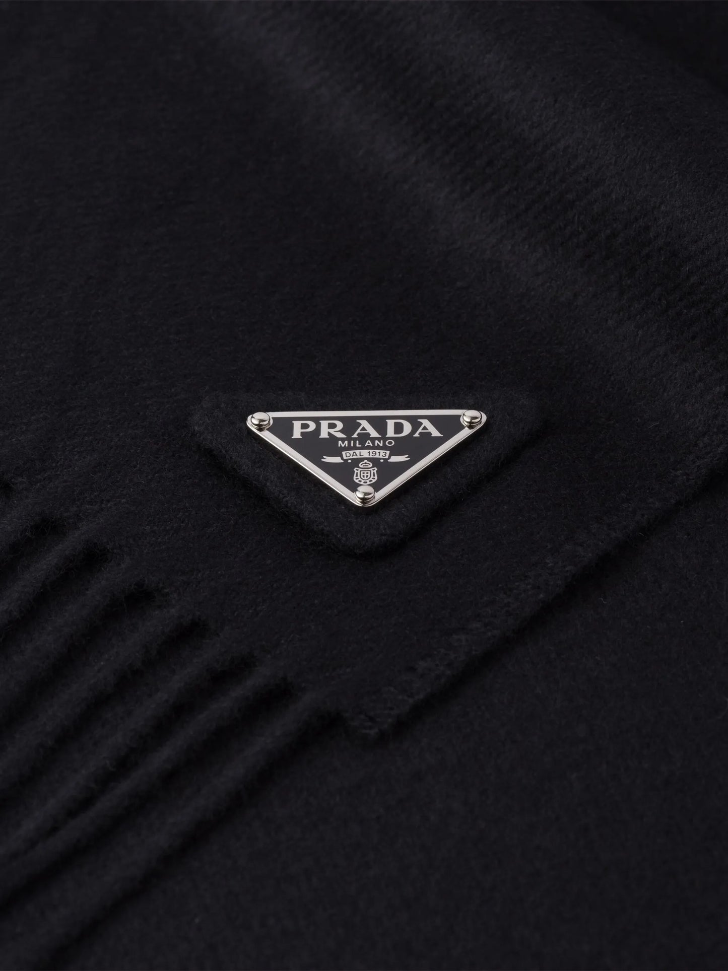 logo-plaque cashmere scarf
