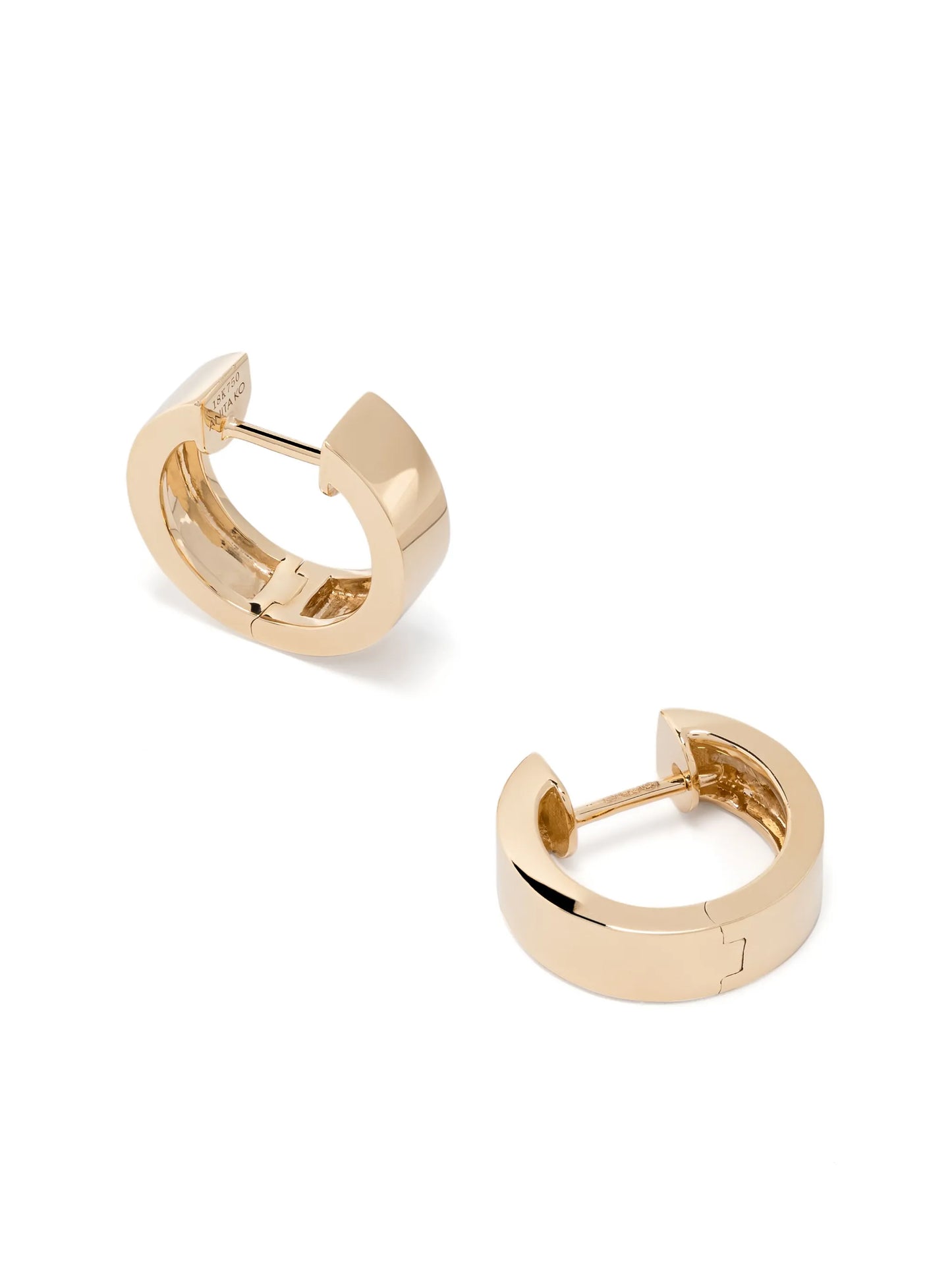 18kt yellow gold wide huggie-hoop earrings