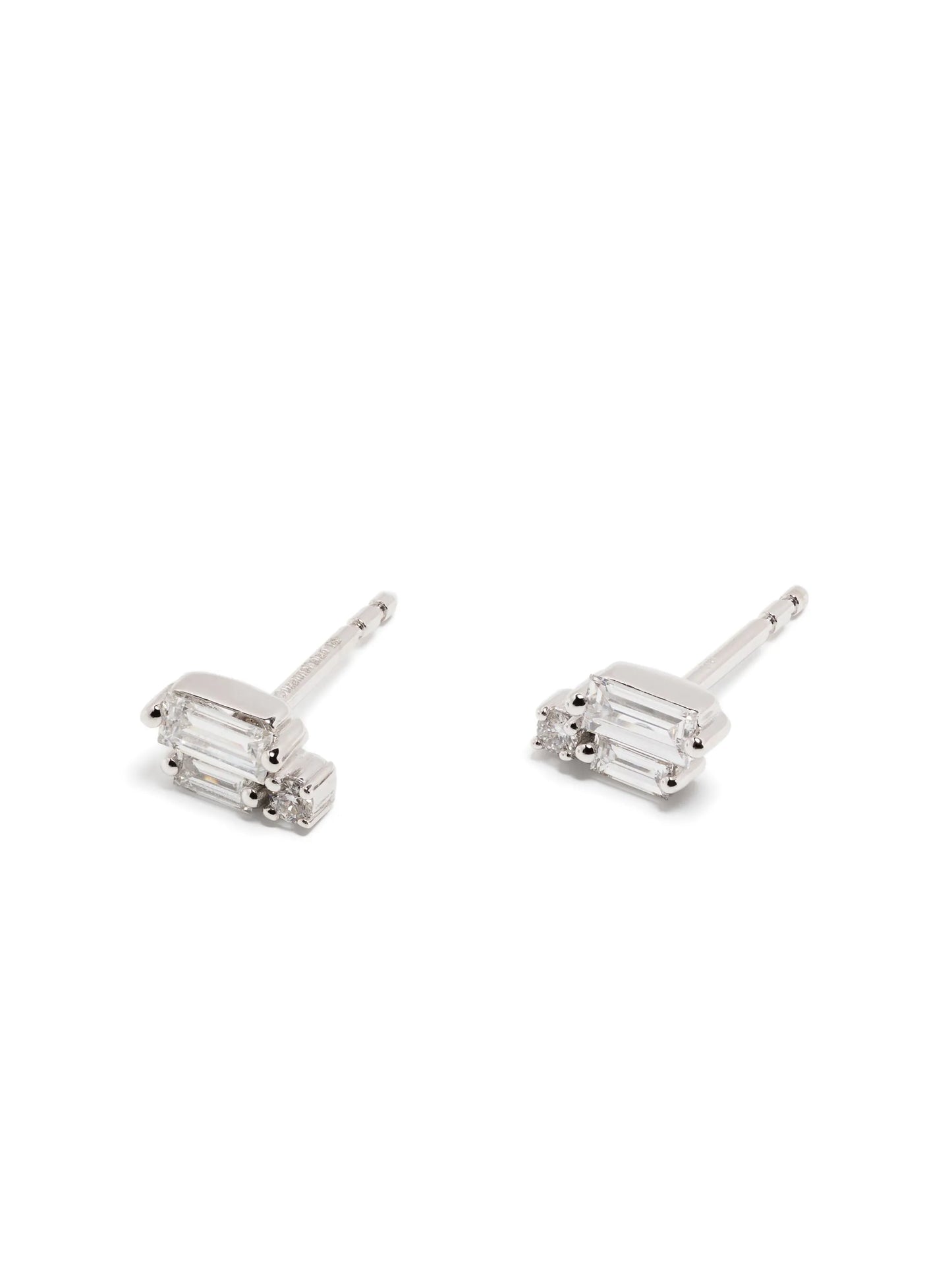 18kt white gold diamond stud earrings