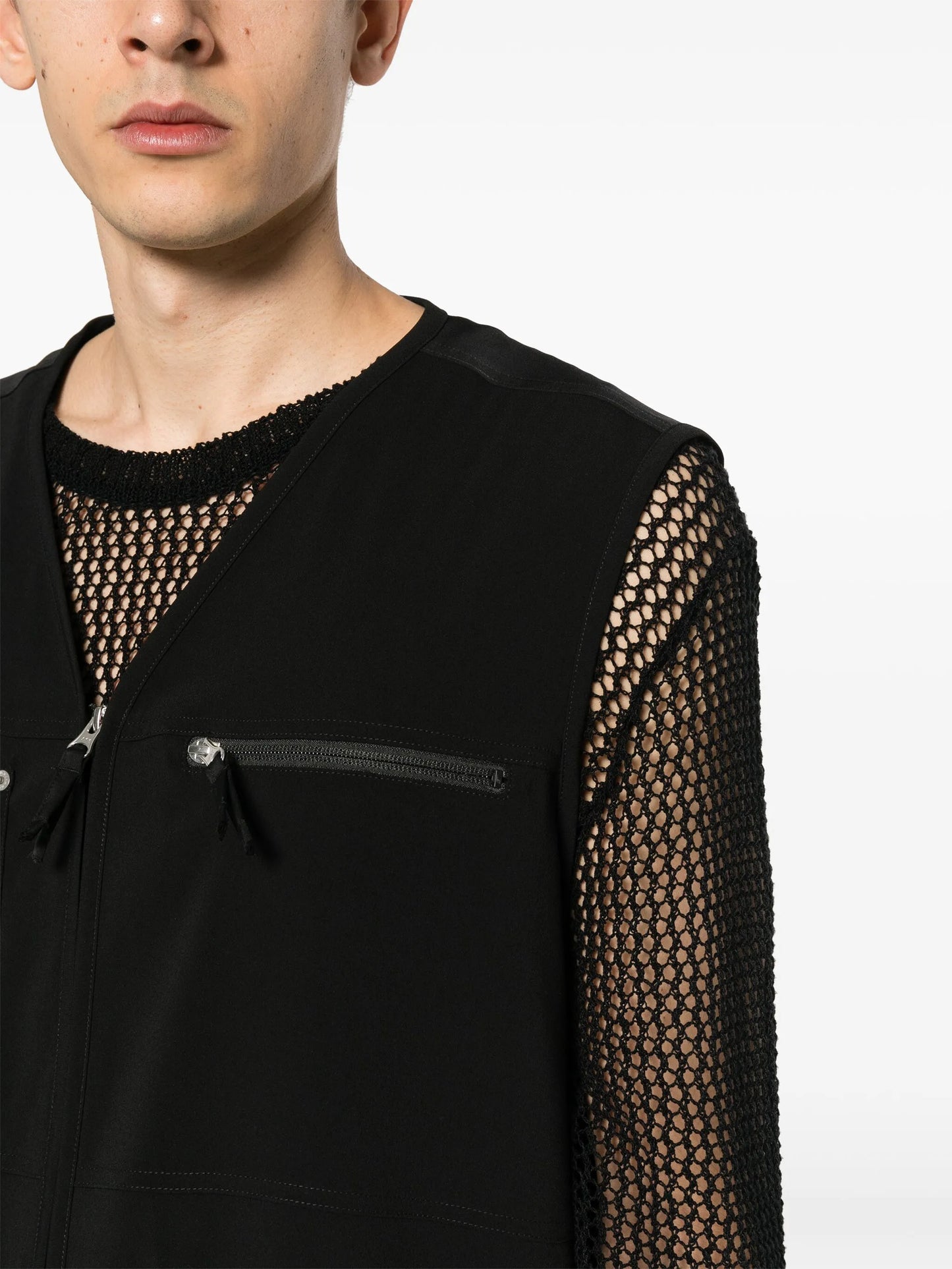 multi-pocket zip-up gilet