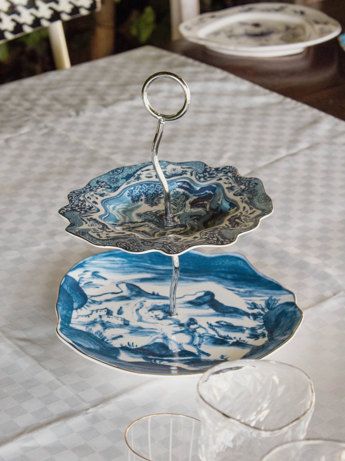 x Diesel Classic On Acid cake stand