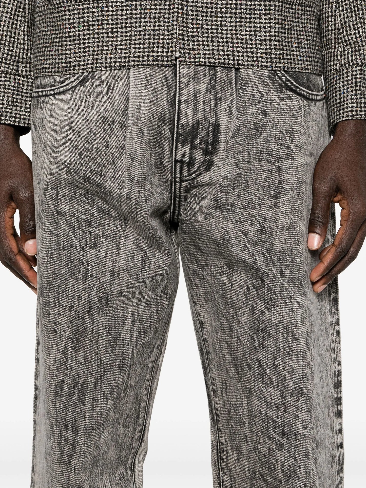 mid-rise straight-leg jeans