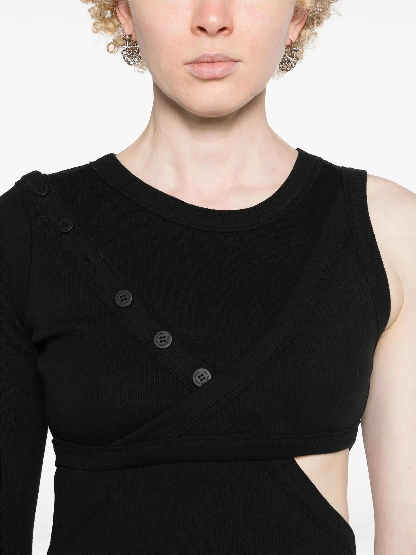 one-shoulder crop top