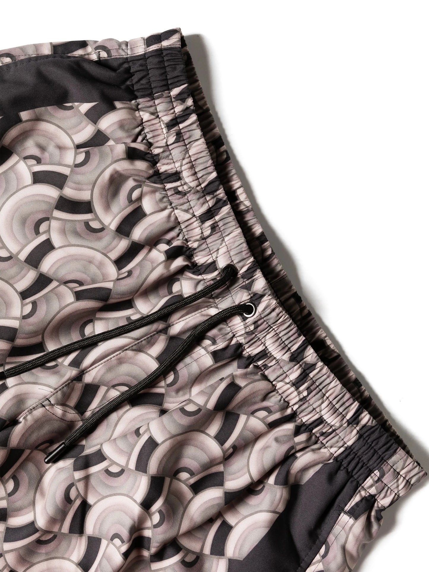 pattern-print swimming shorts