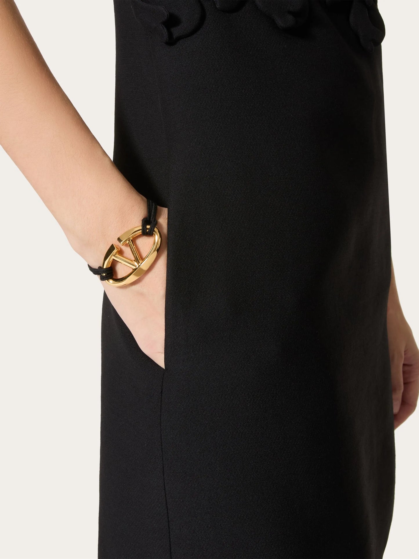 The Bold Edition VLogo rope bracelet