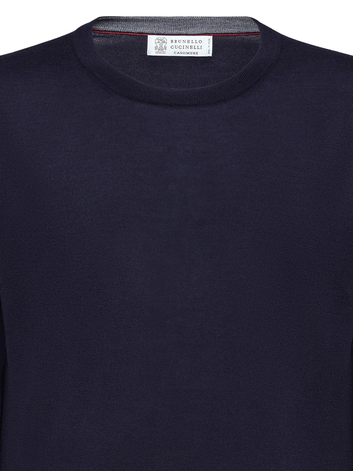 crew-neck long-sleeve sweater