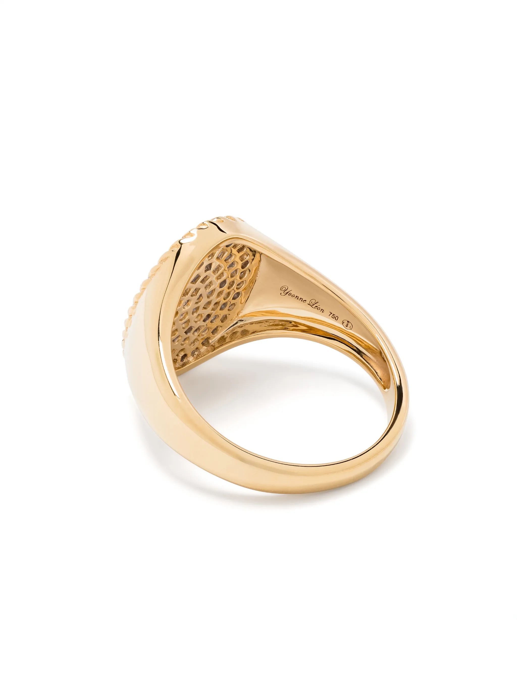 18kt yellow gold Chevalière Ovale diamond signet ring