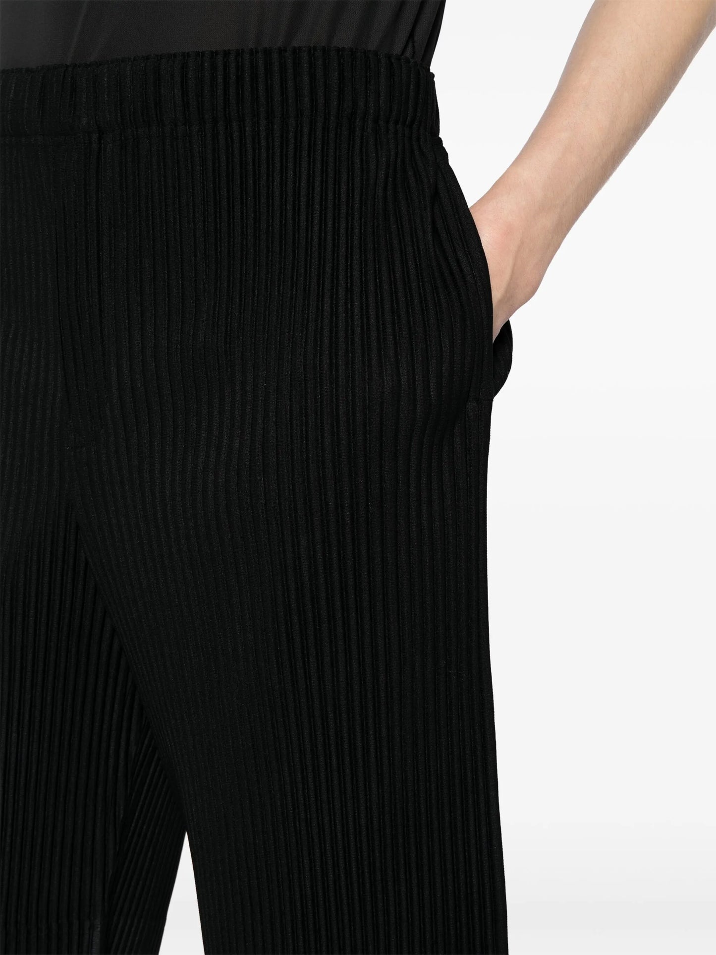 May plissé pleated bermuda shorts