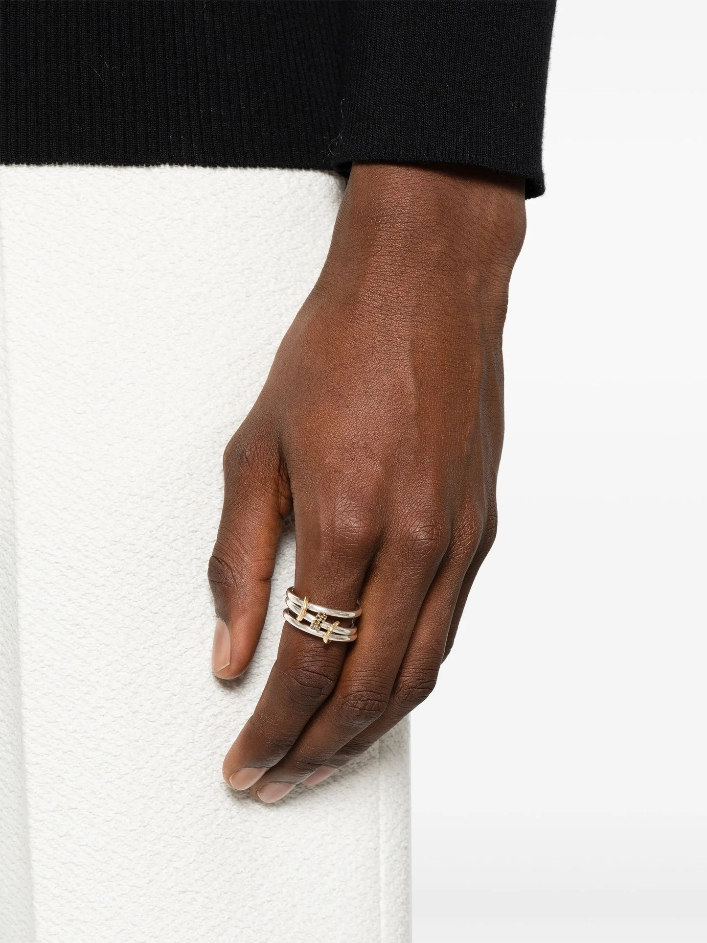 18kt yellow gold Dion SG Noir diamond rings