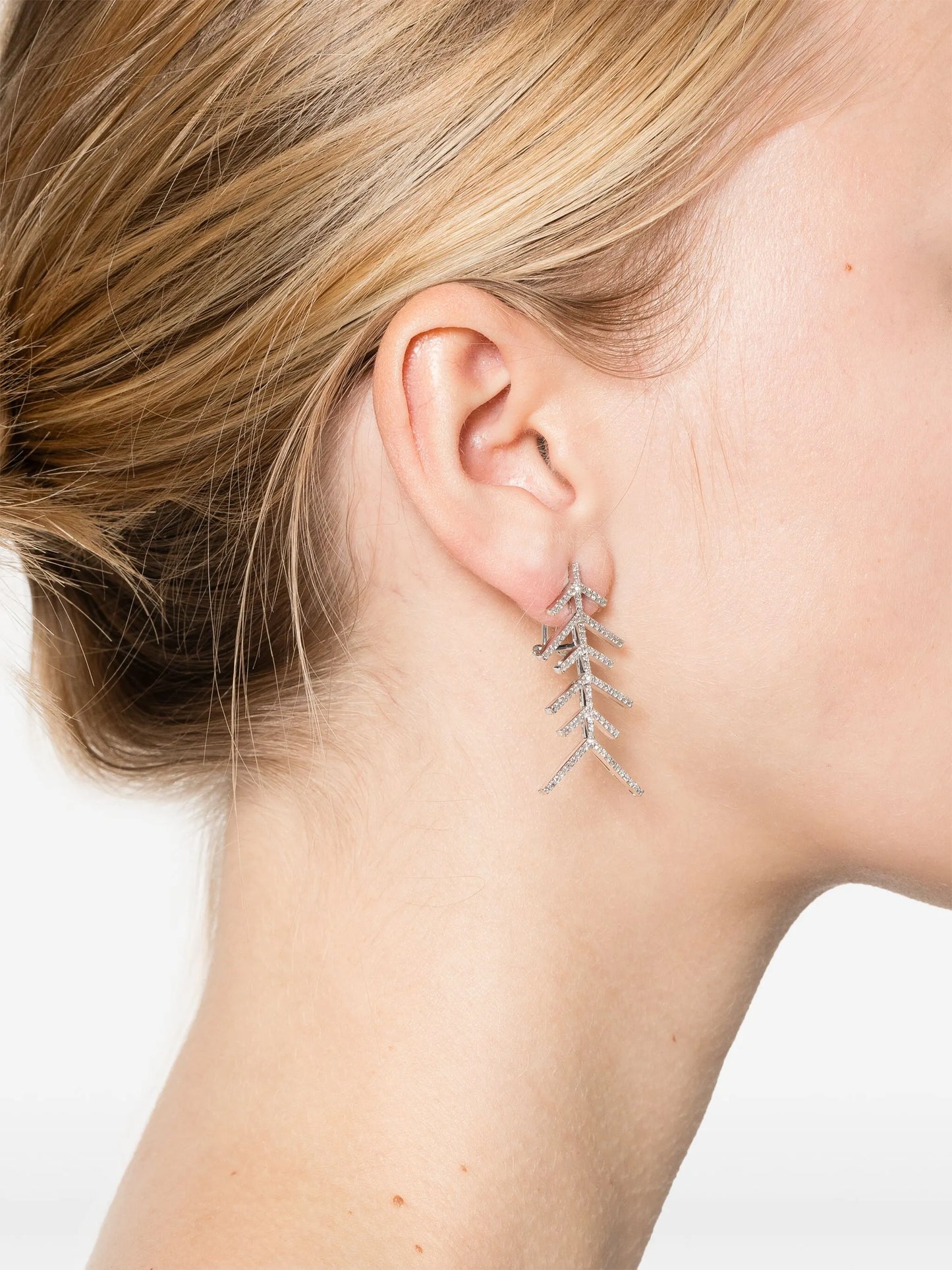 14kt white gold Wishbone single earring