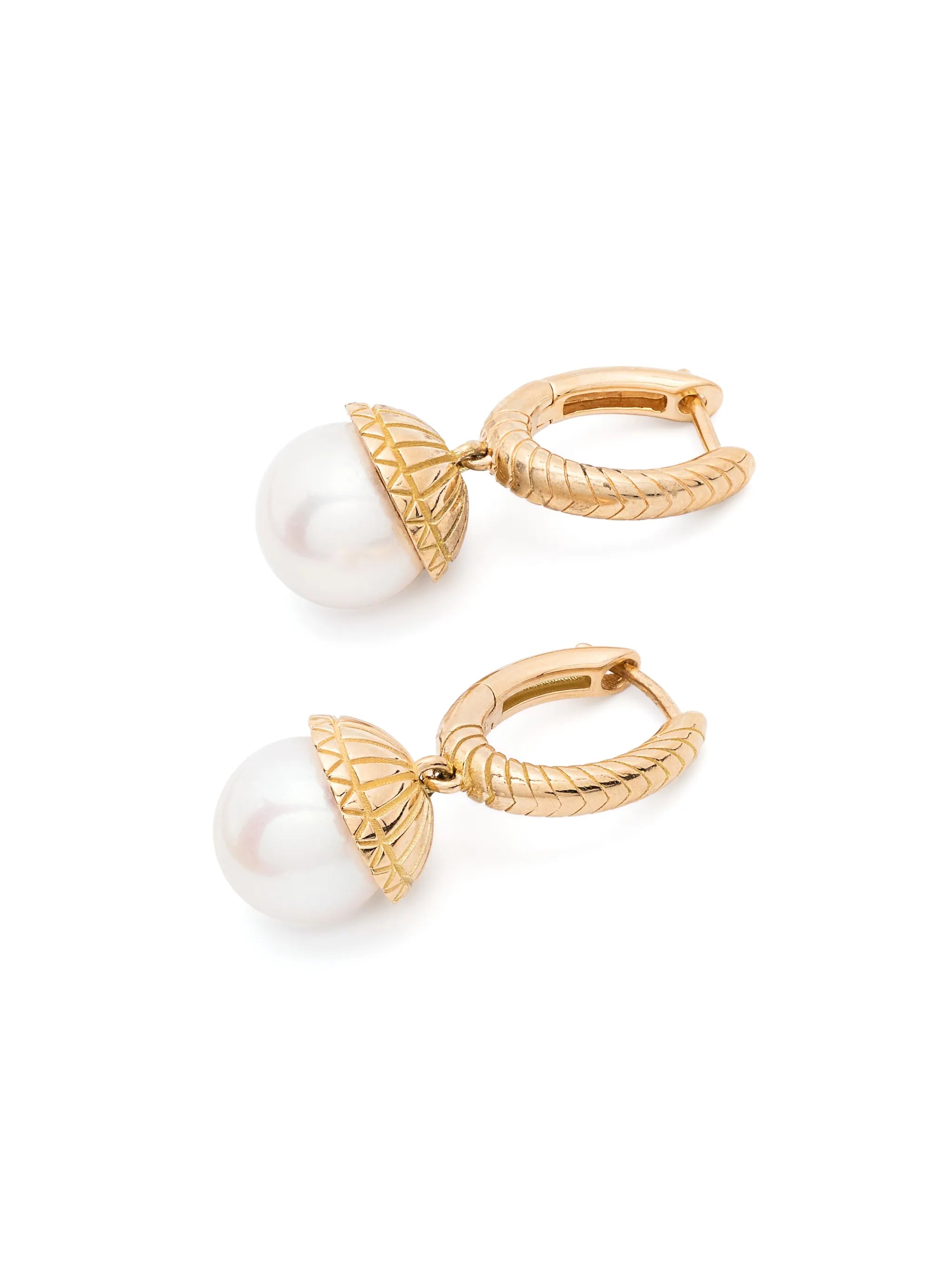 18kt yellow gold pearl drop earrings