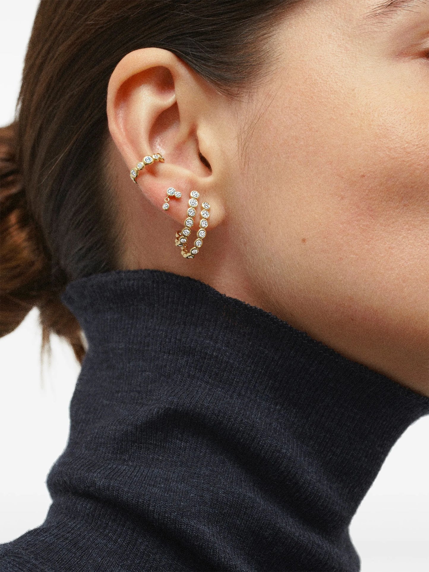 18kt yellow gold diamond semi-hoop earring