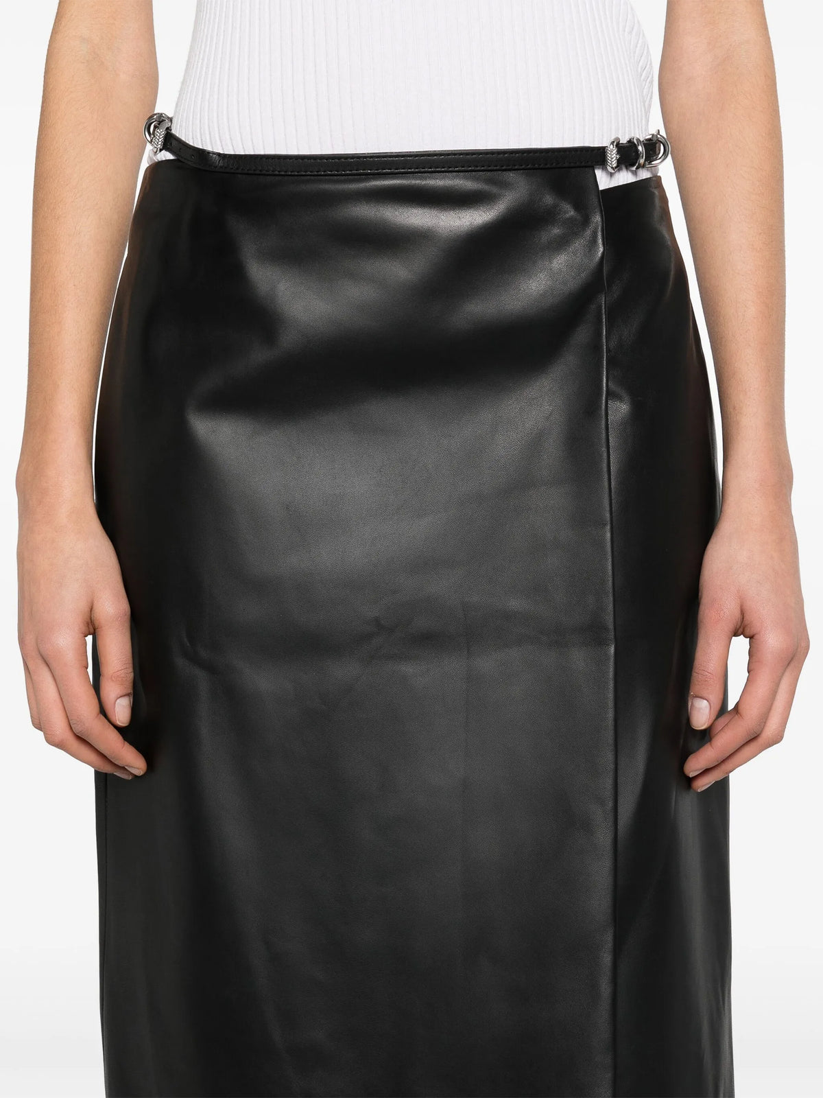 Voyou wrap skirt in leather