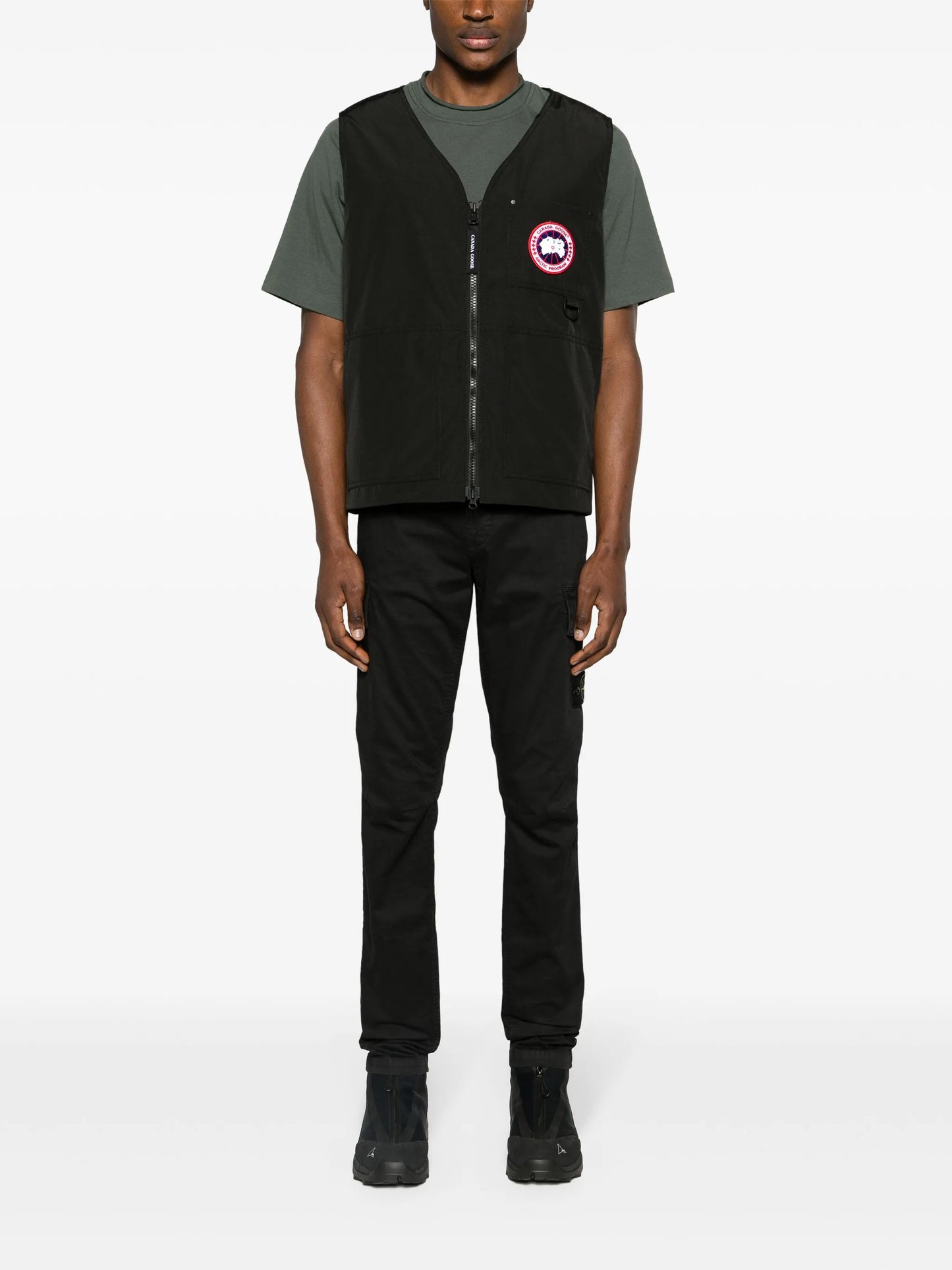 logo-patch zip-up vest
