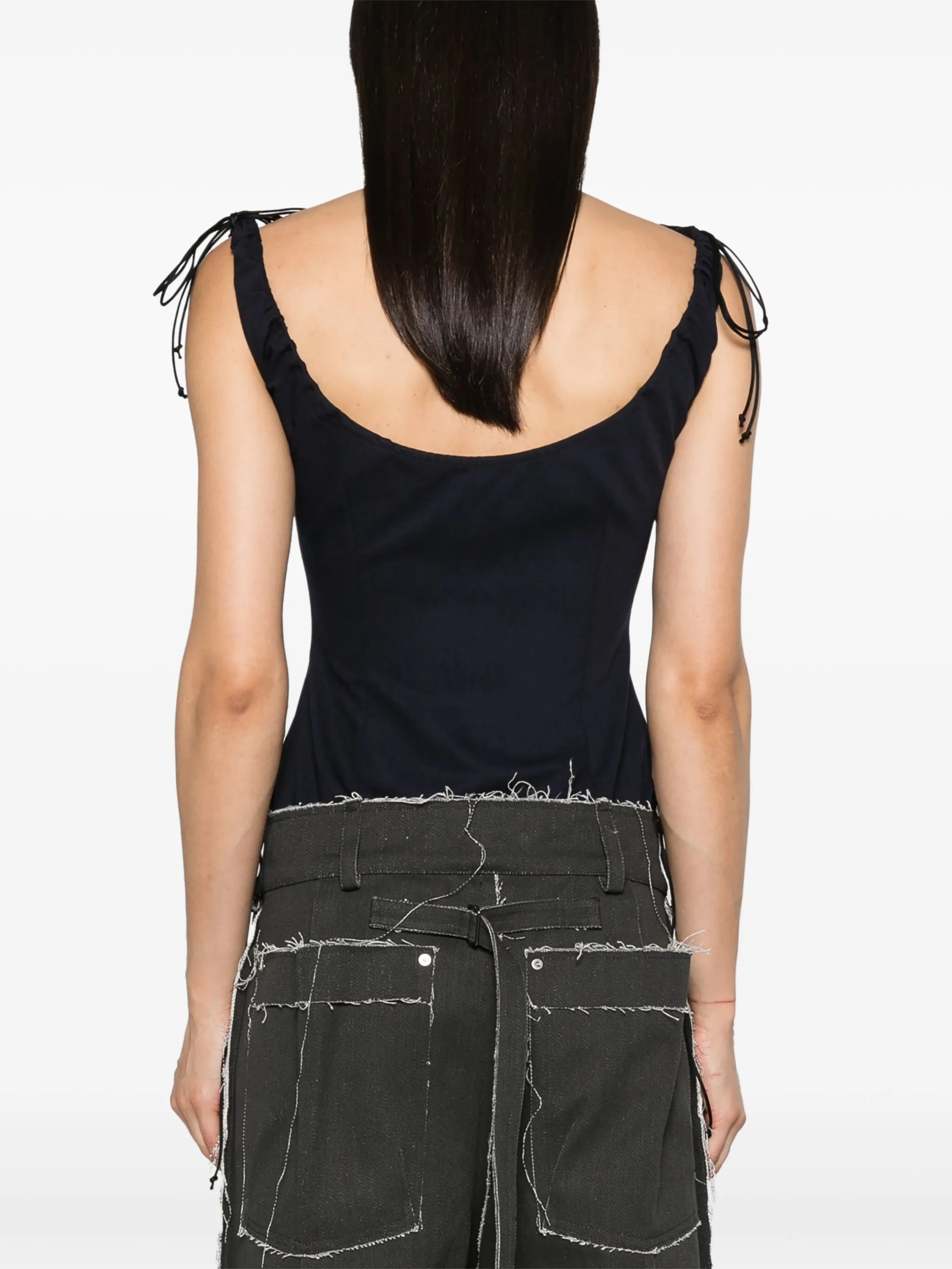 scoop-neck sleeveless body