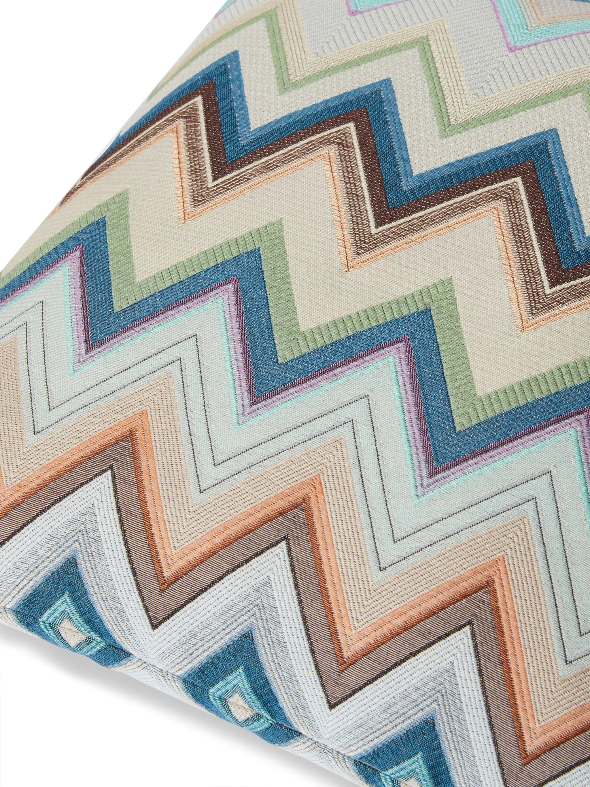 Agadir zigzag cushion (40cm x 40cm)