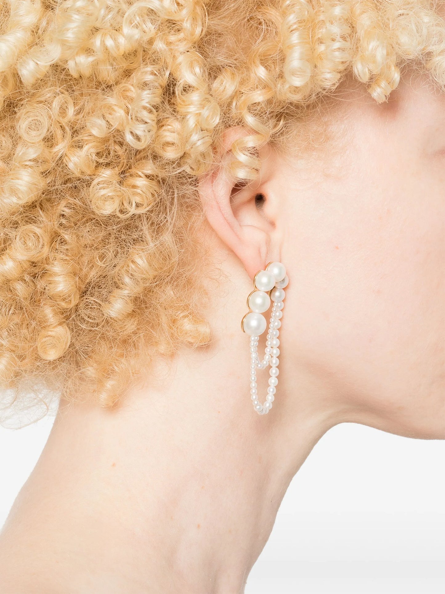 14kt recycled yellow gold Embrassée de Perle single earring