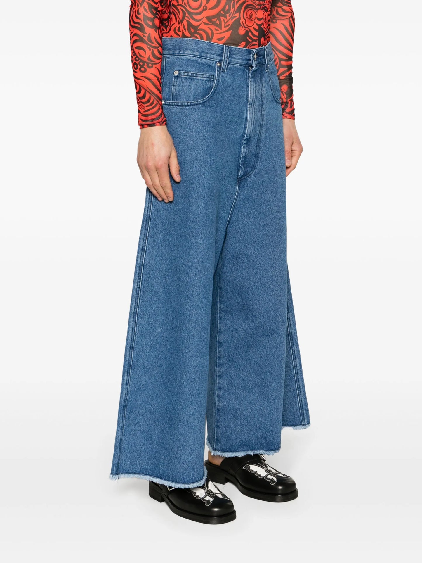 wide-leg cropped jeans