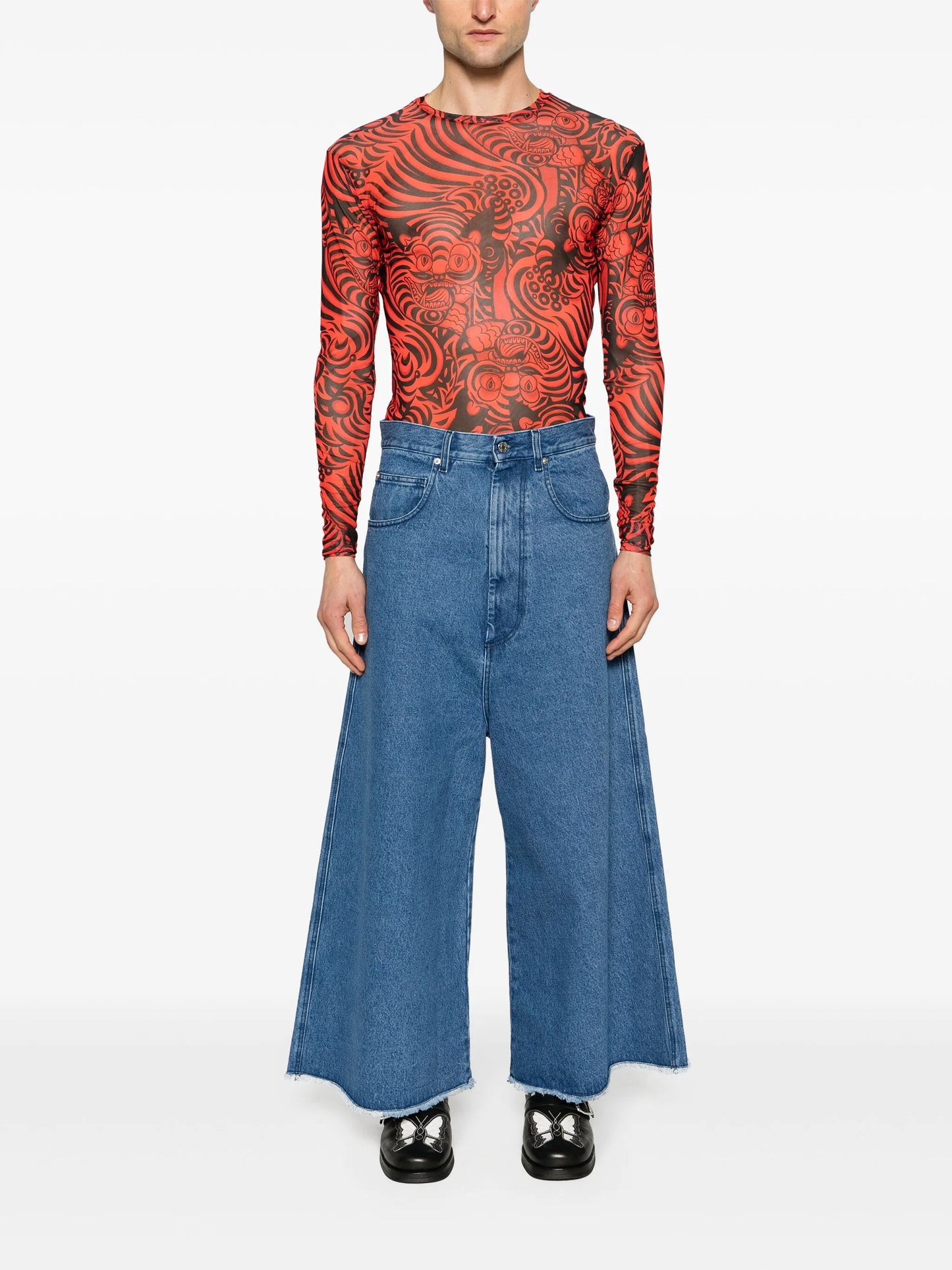 wide-leg cropped jeans