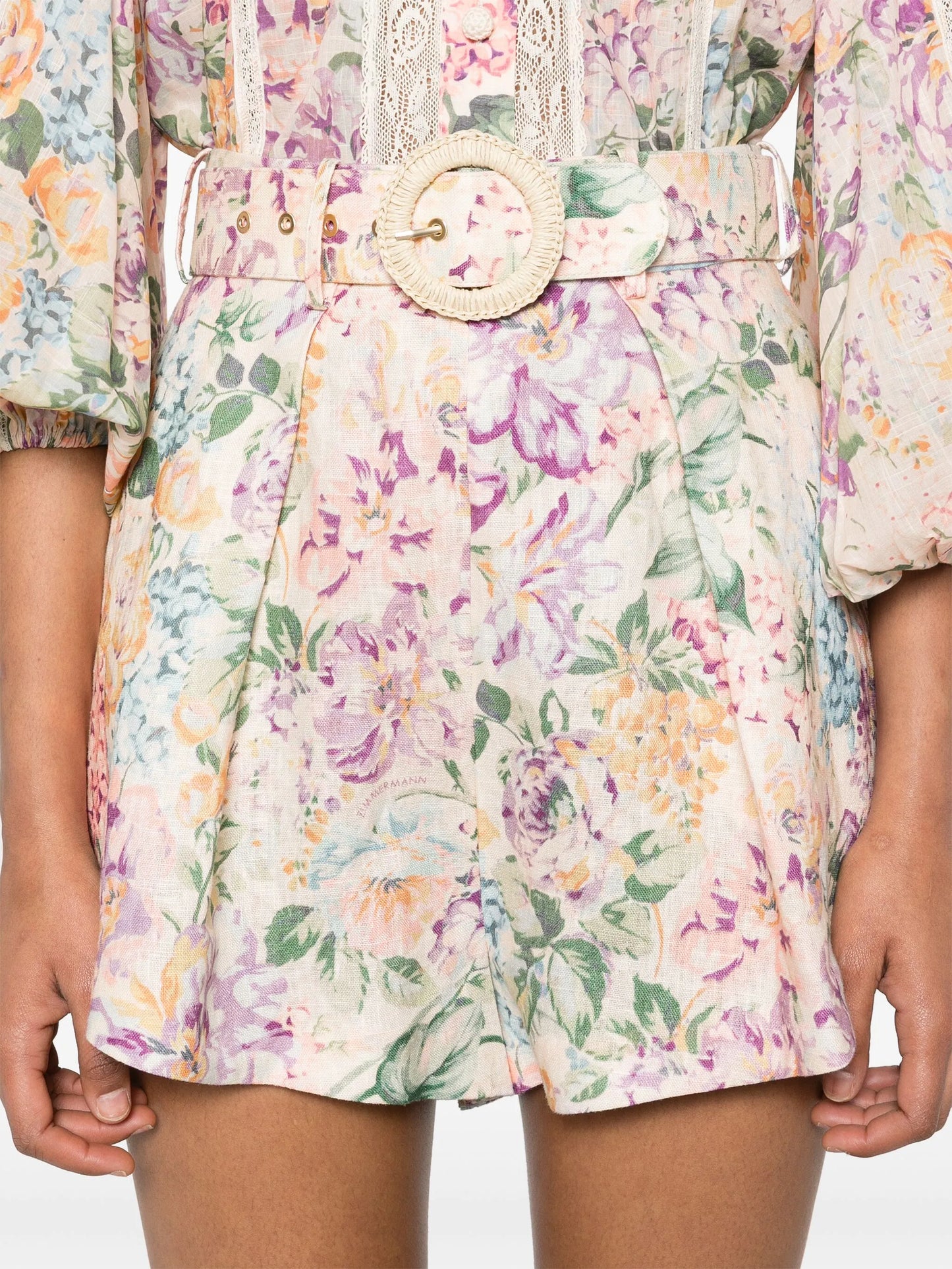 Halliday Tuck belted linen shorts