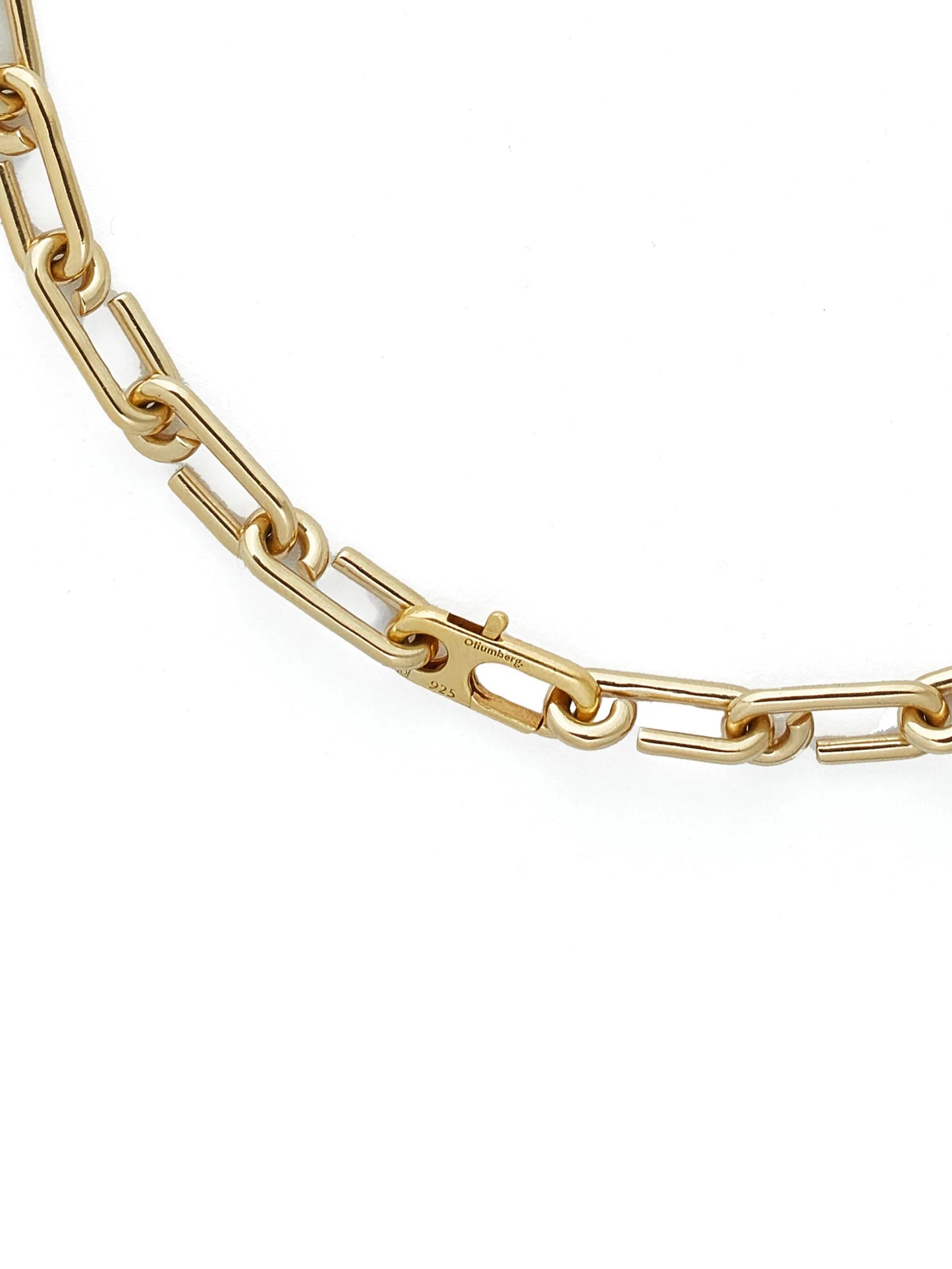Arena chain necklace