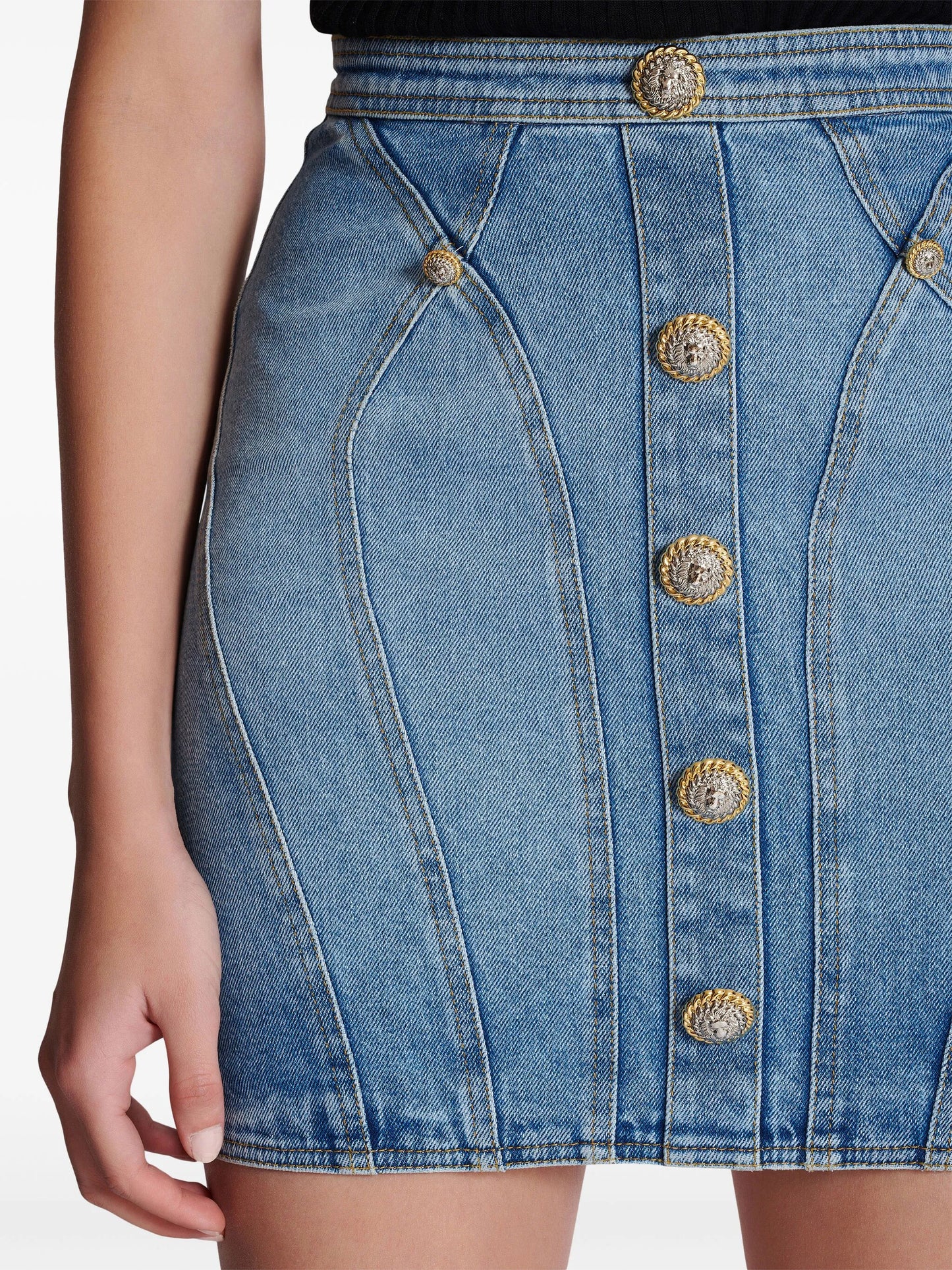 button-embellishment denim mini skirt