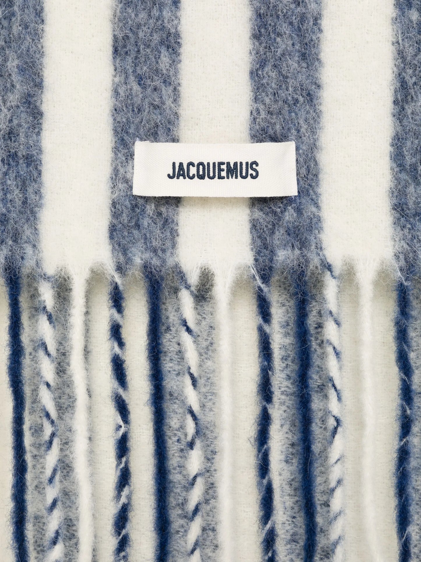 L'Echarpe Carro scarf