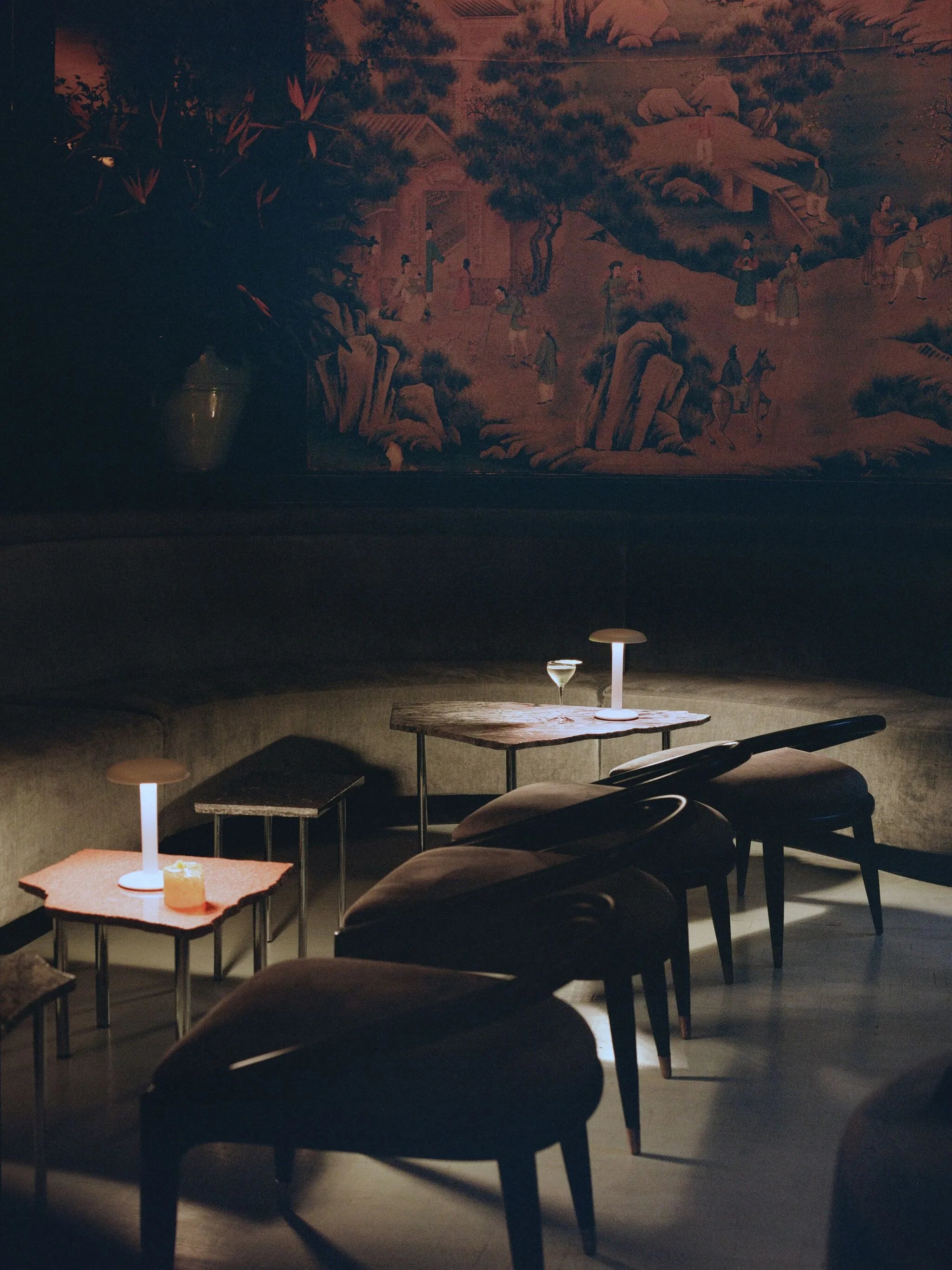 Gustave Residential table lamp