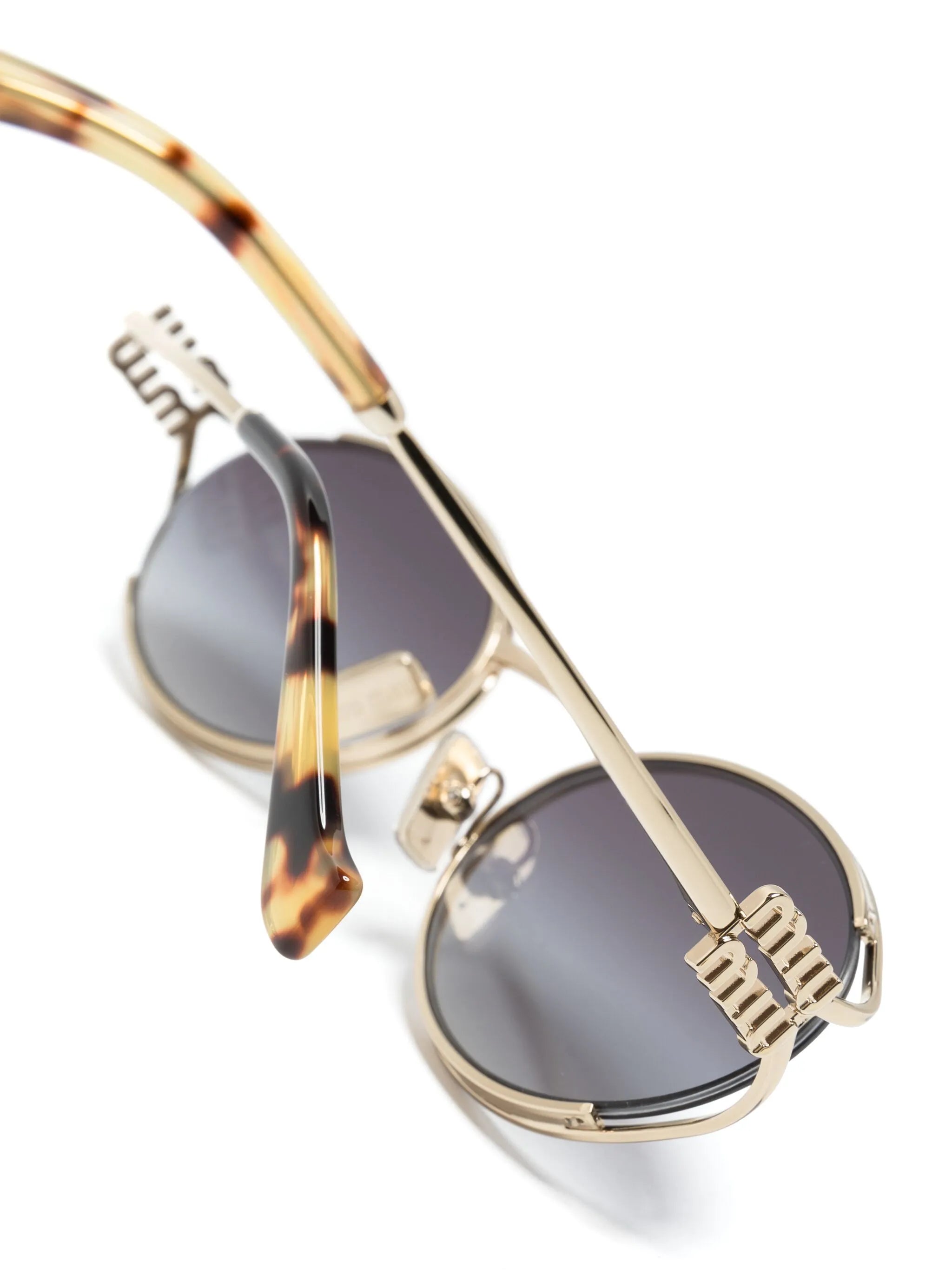 oval-frame sunglasses