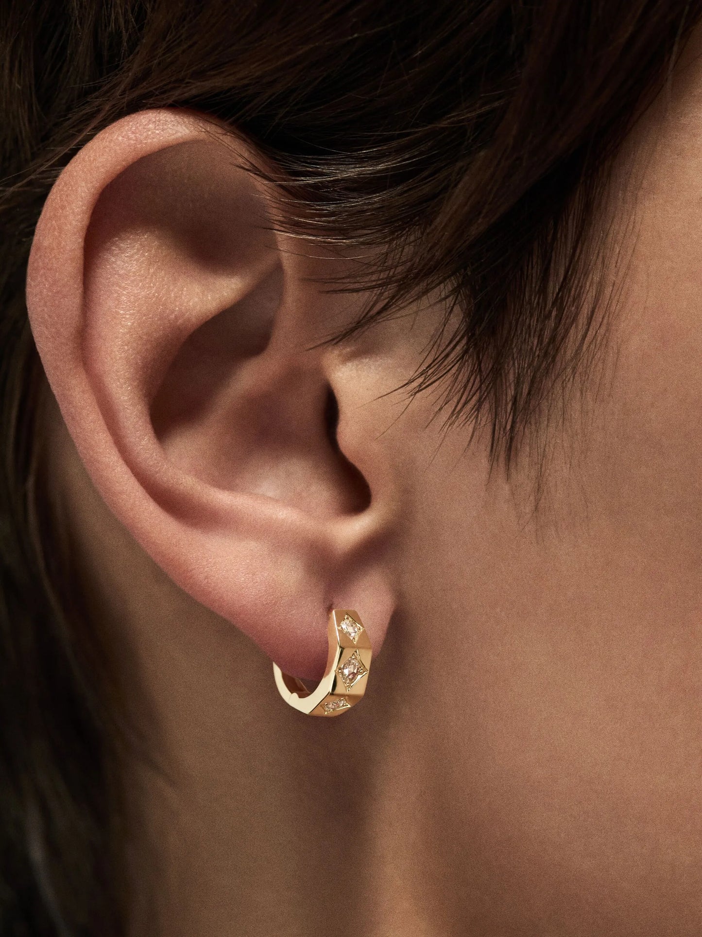 18kt yellow gold Ecrou PM diamond hoop earring