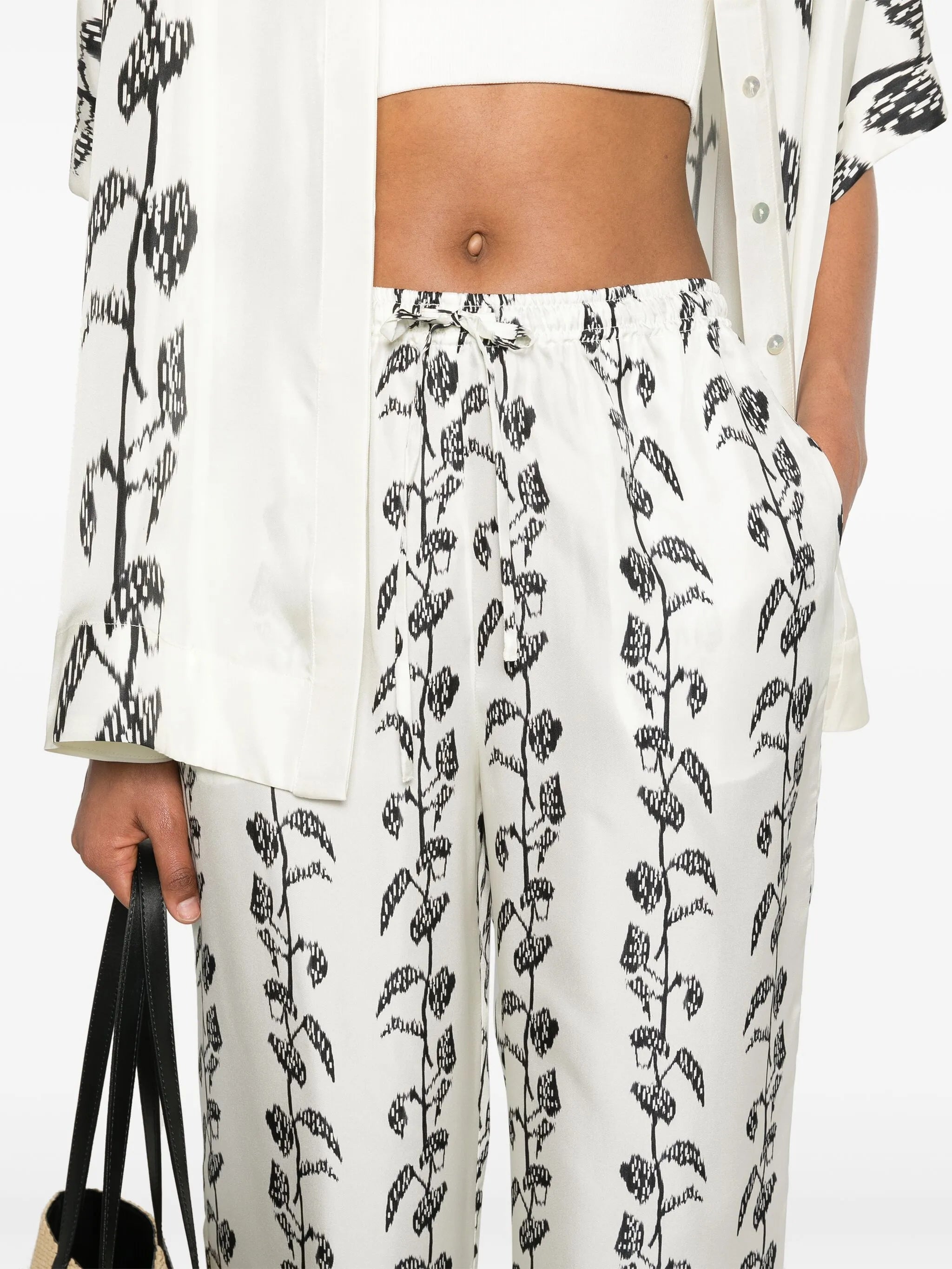 Aurelia mid-rise straight-leg trousers