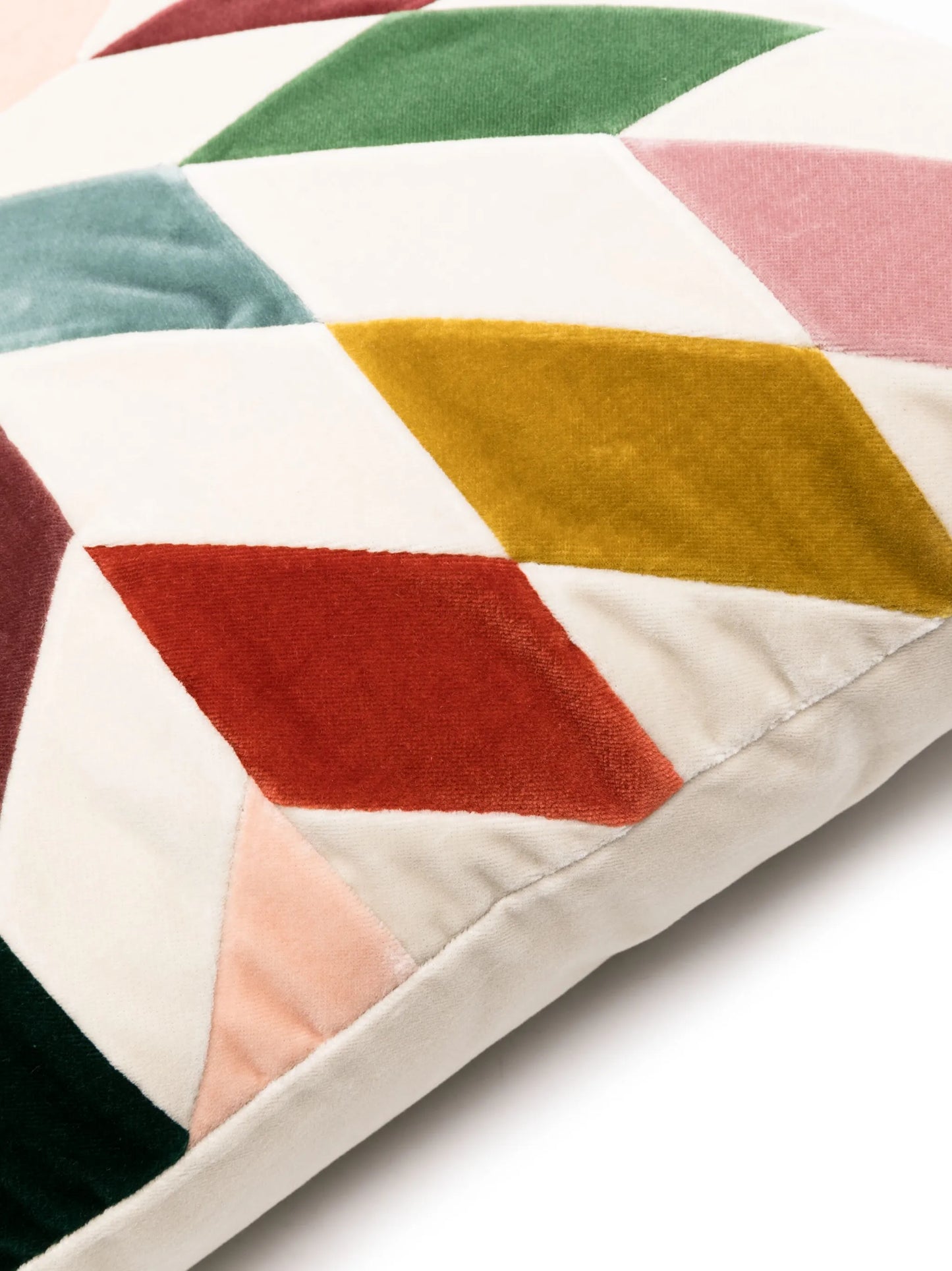 Nova velvet cushion (50cm x 50cm)