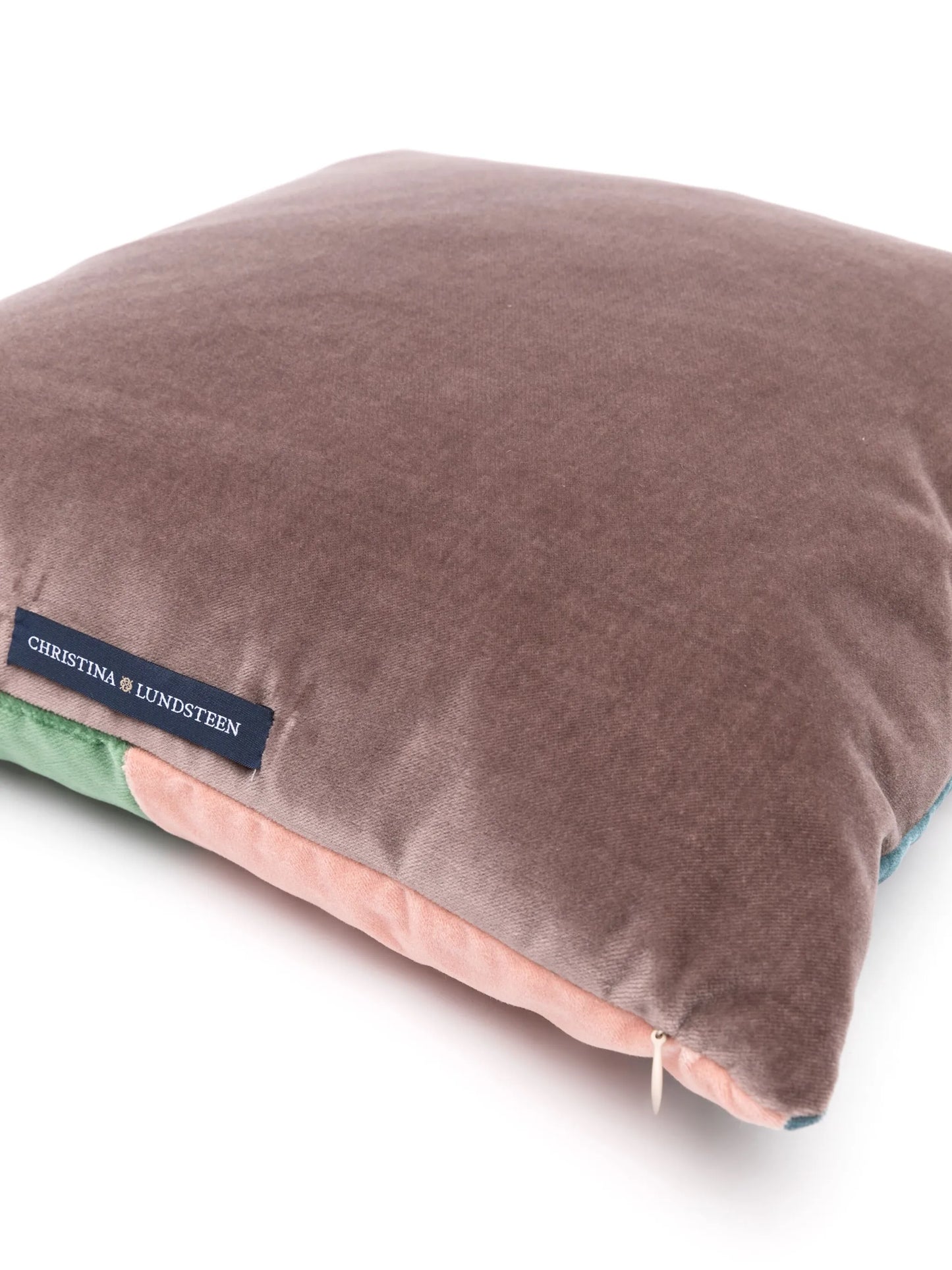 Suki velvet cushion (40cm x 40cm)