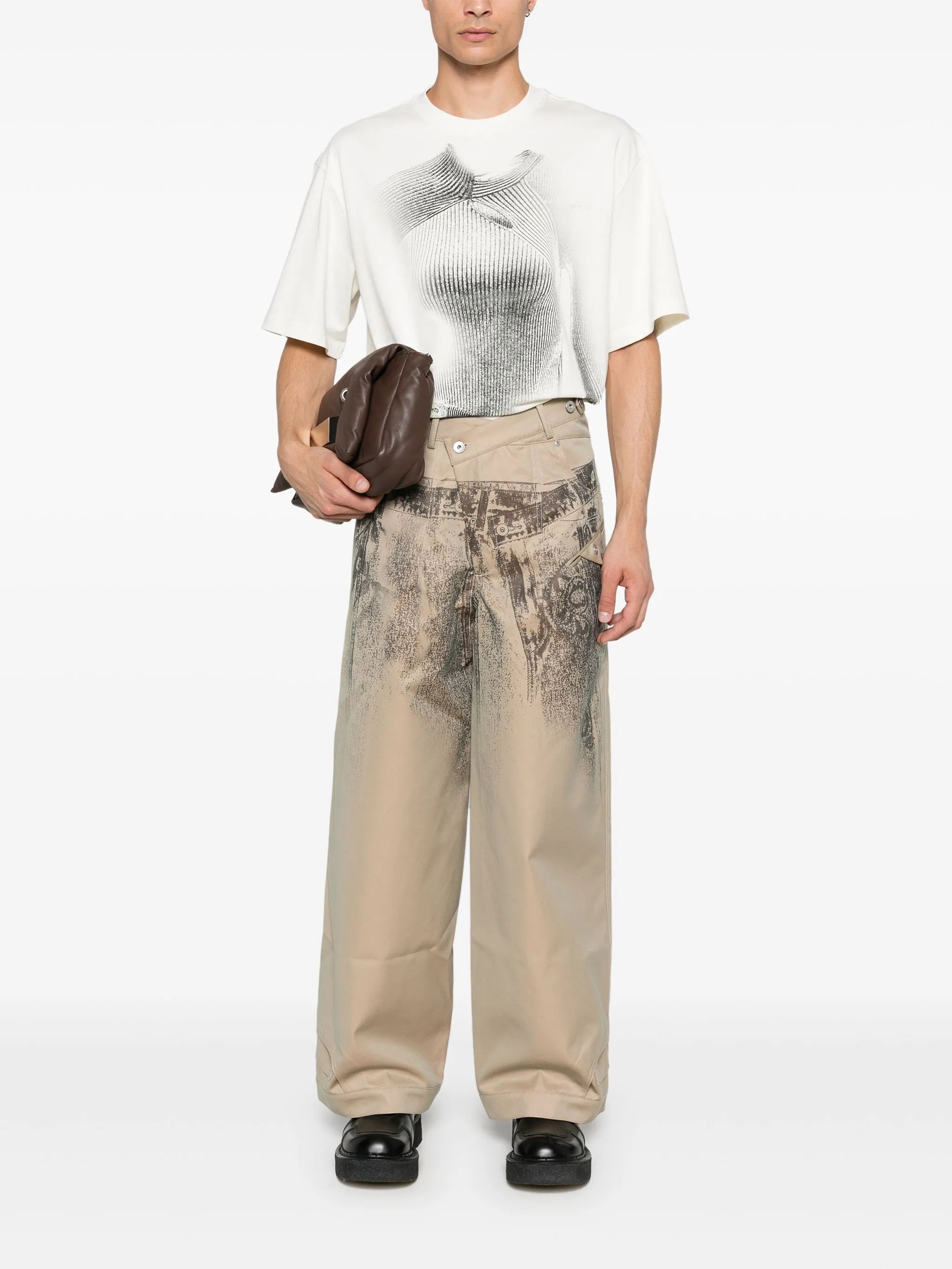 graphic-print T-shirt