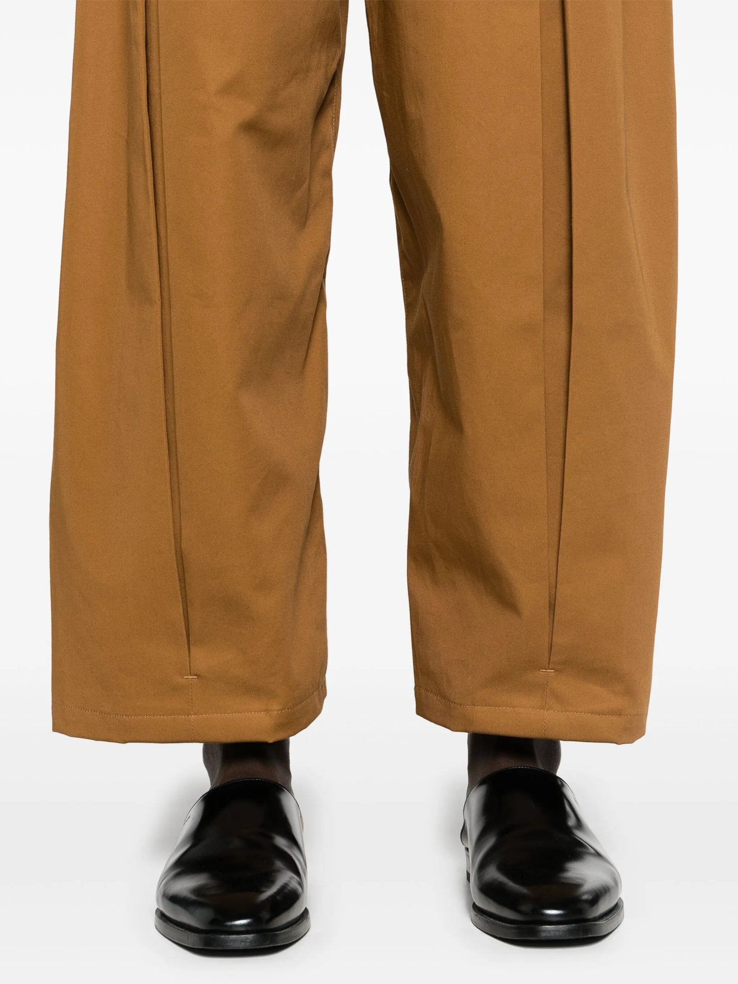 box-pleated twill trousers