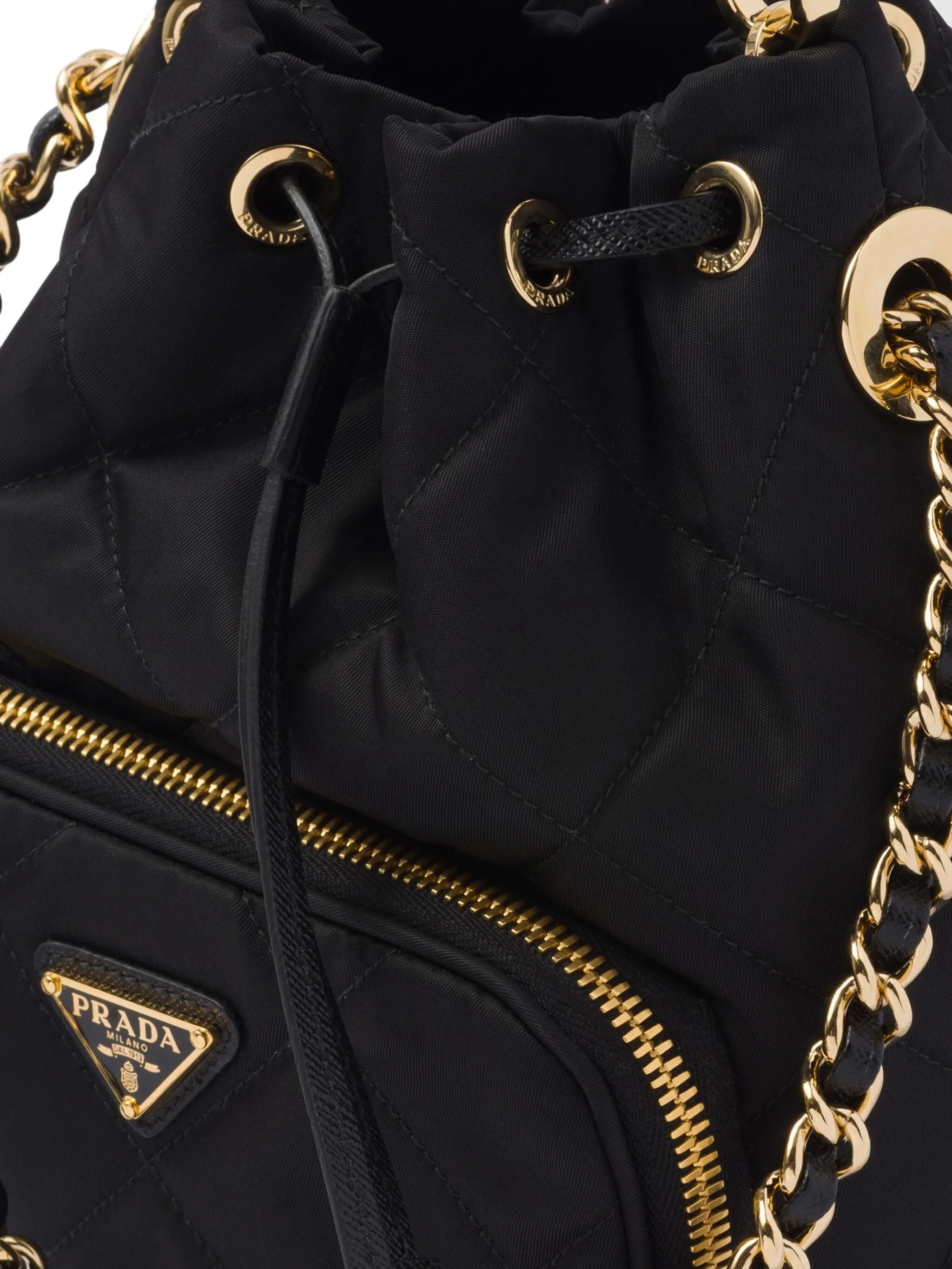 Re-Edition 1995 bucket bag
